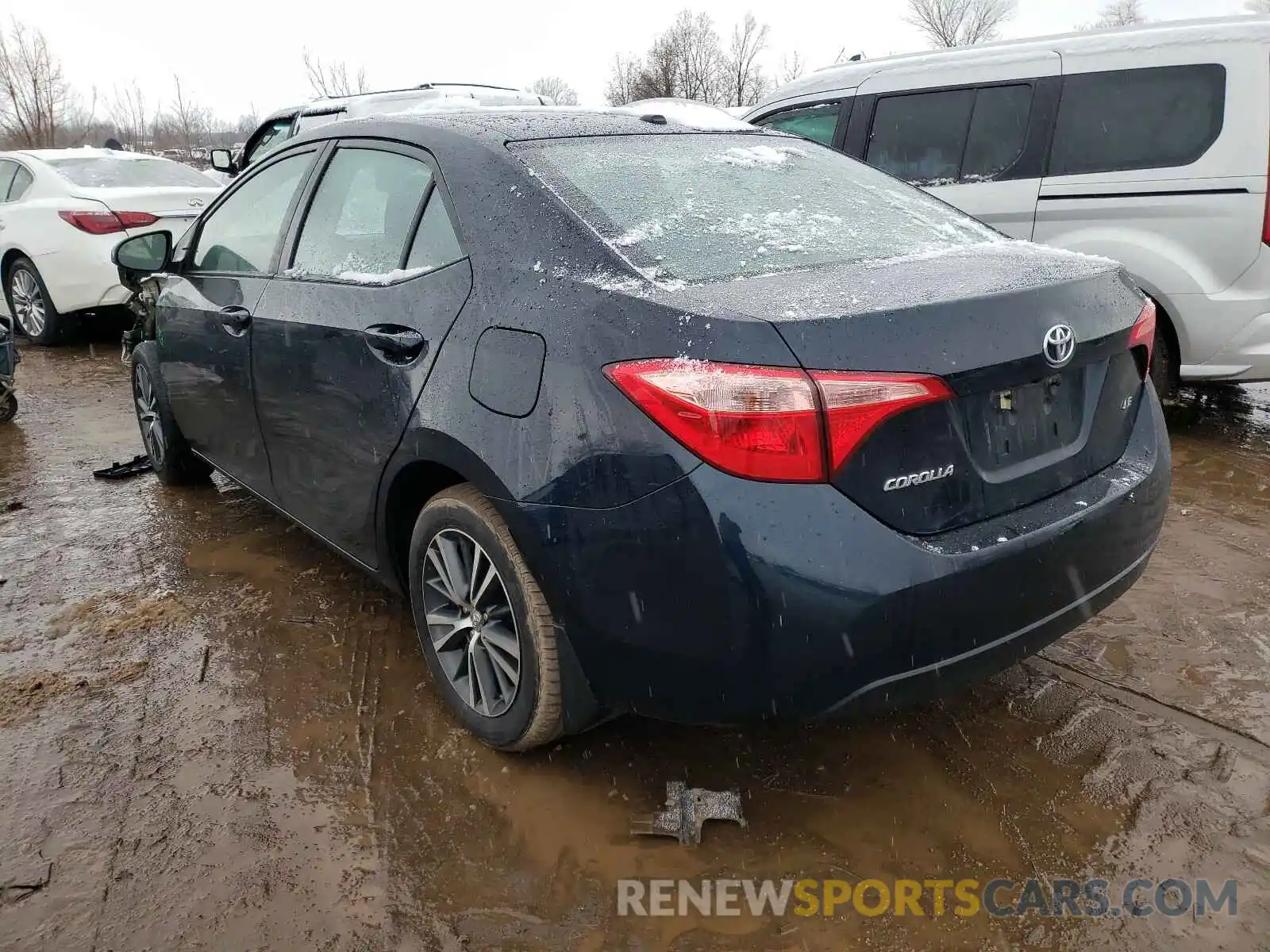 3 Photograph of a damaged car 2T1BURHE4KC160439 TOYOTA COROLLA 2019