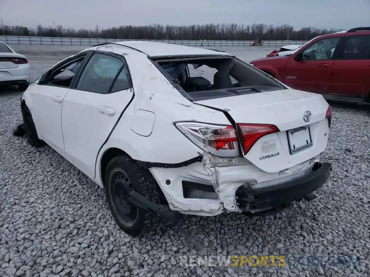 3 Photograph of a damaged car 2T1BURHE4KC160456 TOYOTA COROLLA 2019