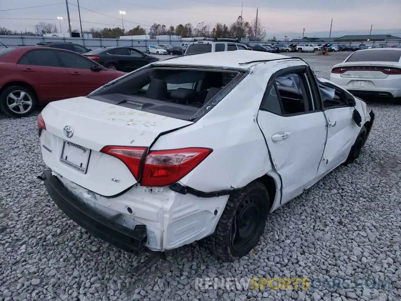 4 Photograph of a damaged car 2T1BURHE4KC160456 TOYOTA COROLLA 2019