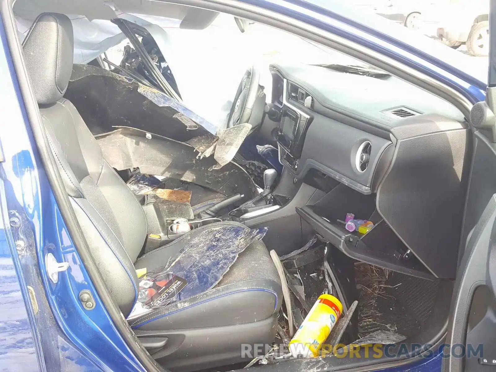 5 Photograph of a damaged car 2T1BURHE4KC160733 TOYOTA COROLLA 2019