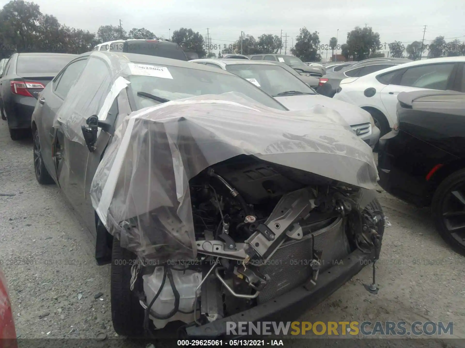 1 Photograph of a damaged car 2T1BURHE4KC161638 TOYOTA COROLLA 2019