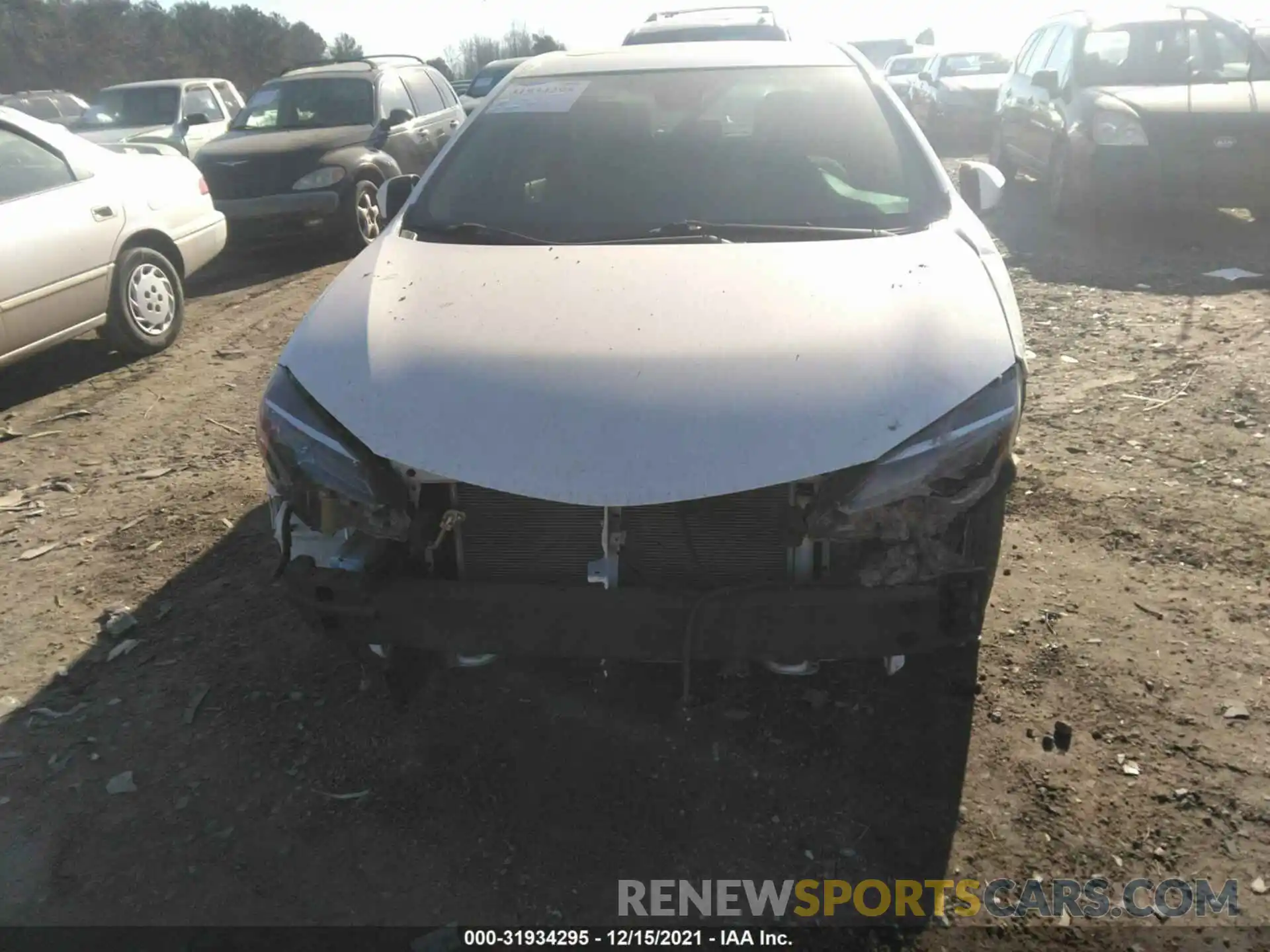 6 Photograph of a damaged car 2T1BURHE4KC161896 TOYOTA COROLLA 2019