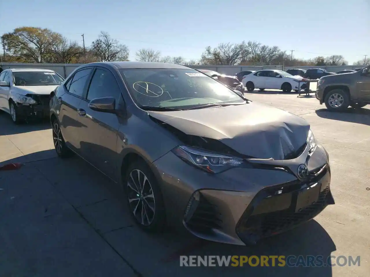 1 Photograph of a damaged car 2T1BURHE4KC162420 TOYOTA COROLLA 2019