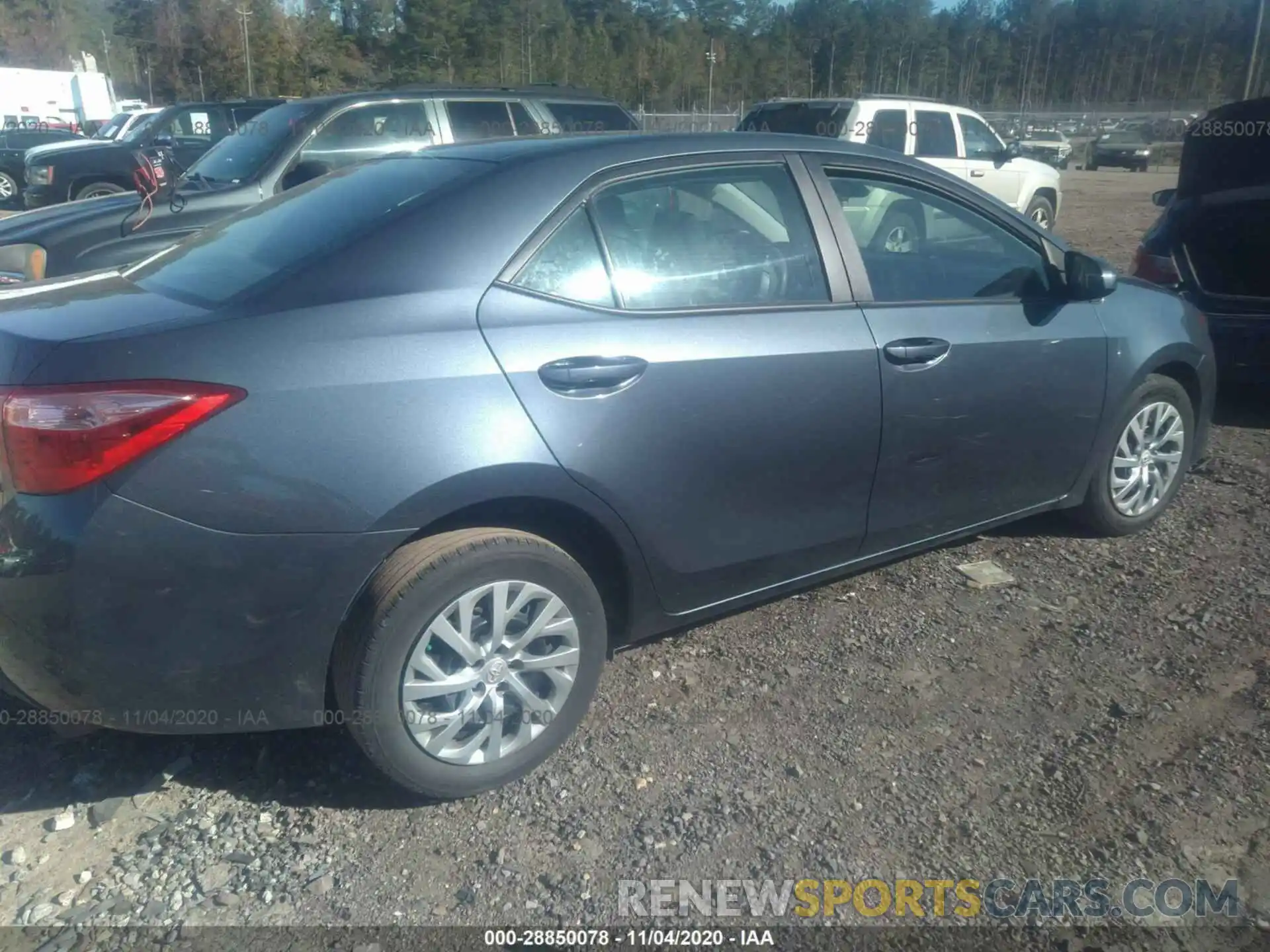 4 Photograph of a damaged car 2T1BURHE4KC163048 TOYOTA COROLLA 2019