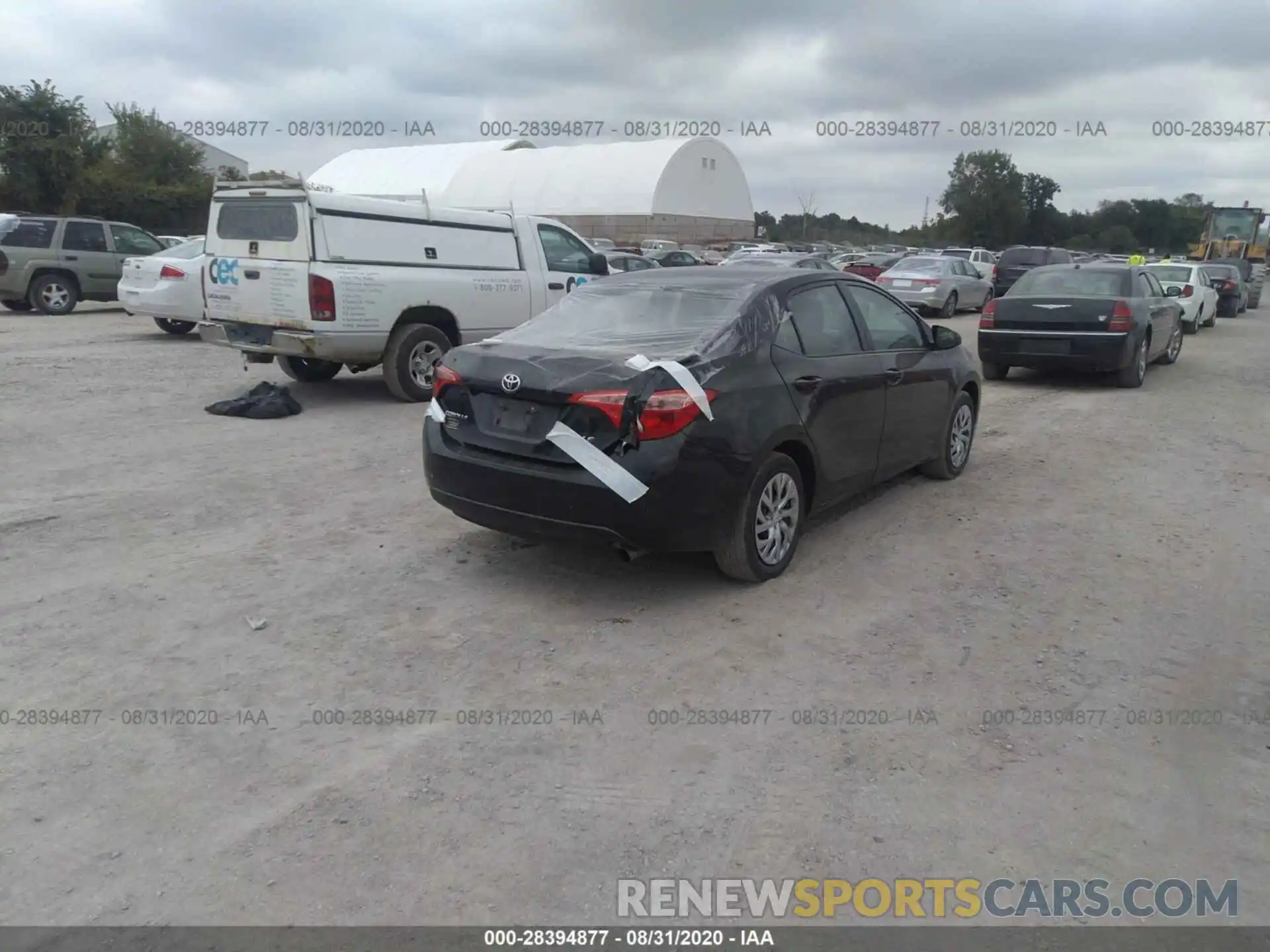 4 Photograph of a damaged car 2T1BURHE4KC163728 TOYOTA COROLLA 2019