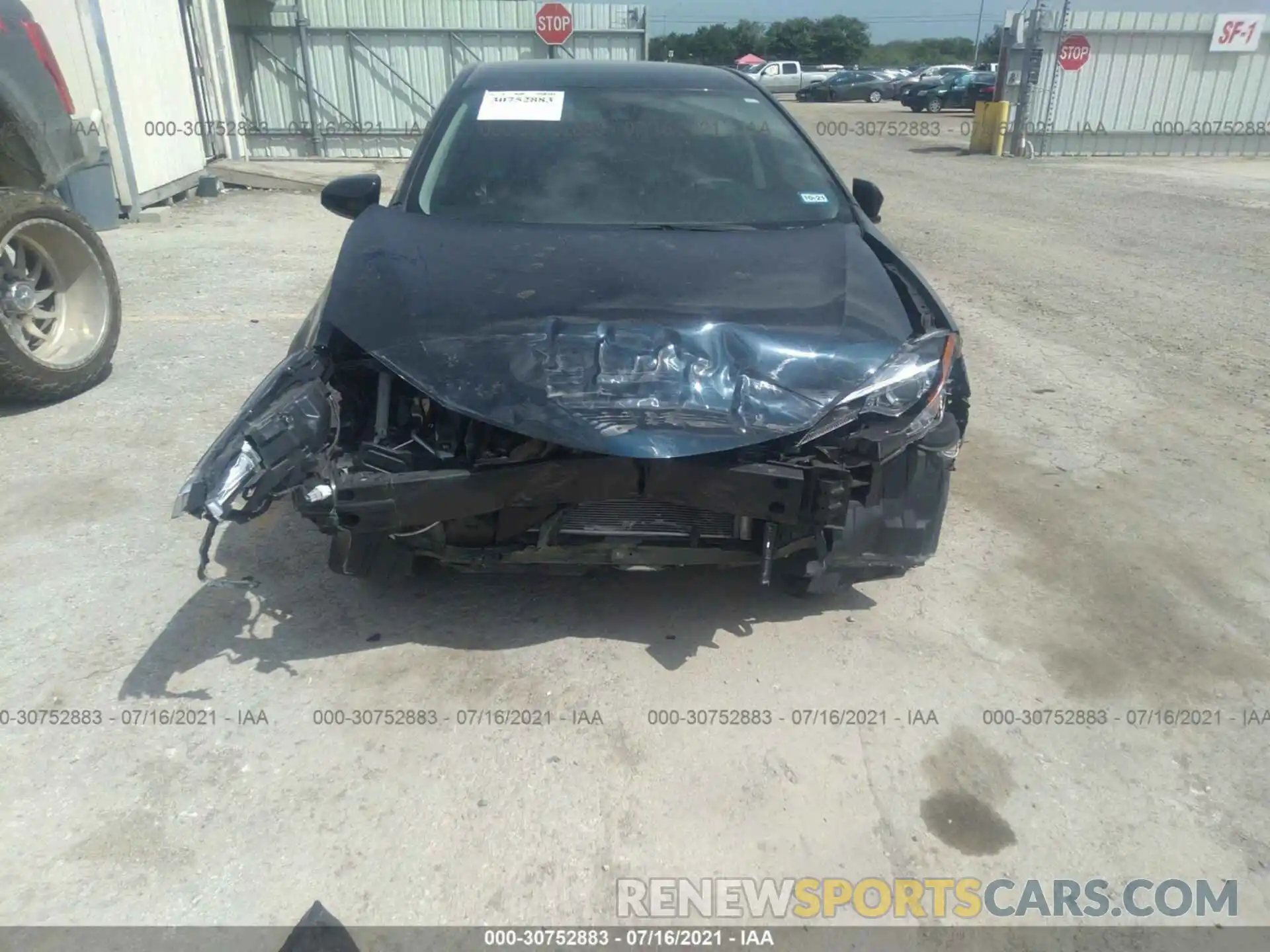 6 Photograph of a damaged car 2T1BURHE4KC163986 TOYOTA COROLLA 2019