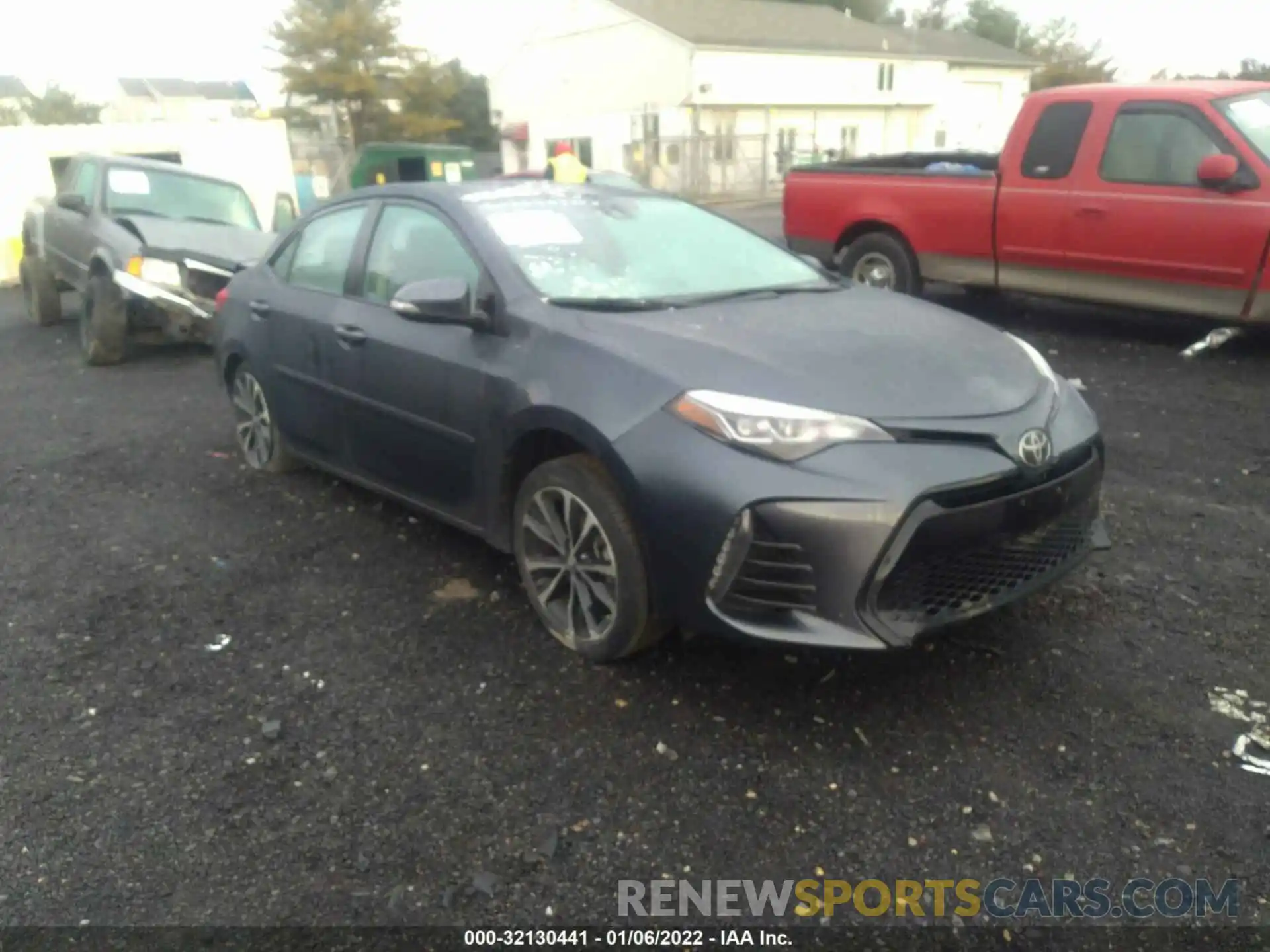 1 Photograph of a damaged car 2T1BURHE4KC165284 TOYOTA COROLLA 2019