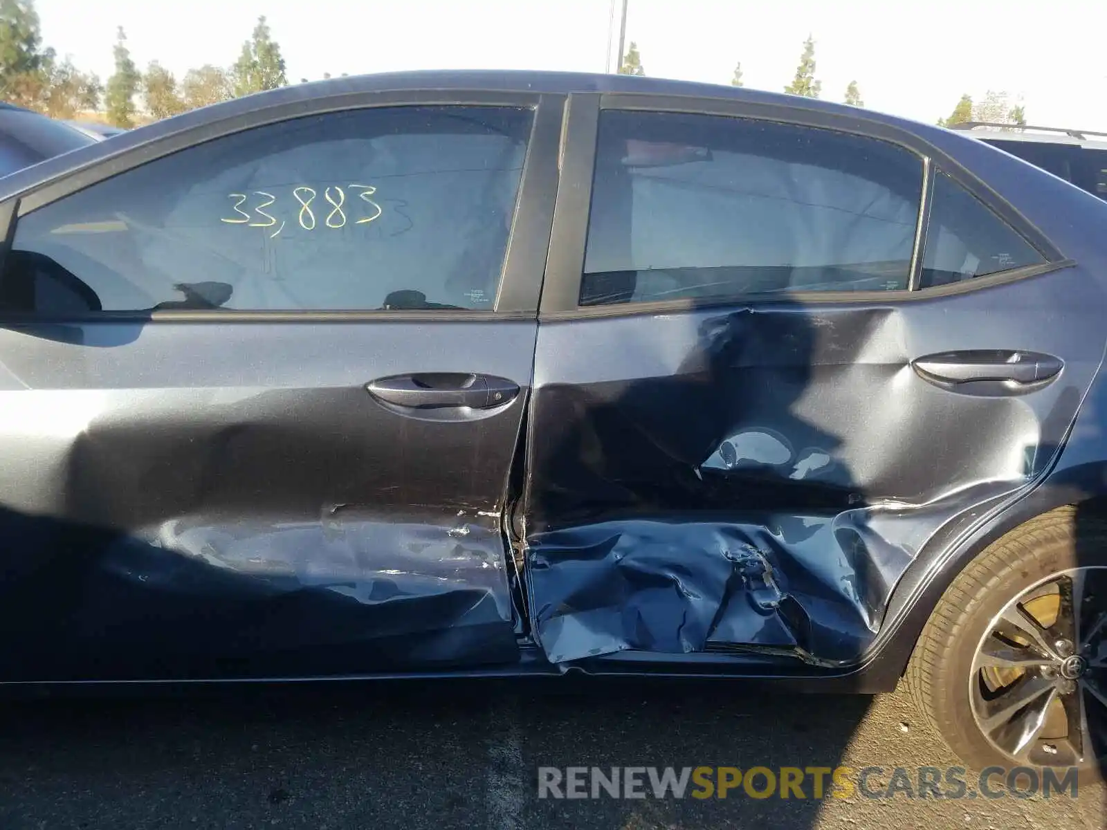 9 Фотография поврежденного автомобиля 2T1BURHE4KC165415 TOYOTA COROLLA 2019