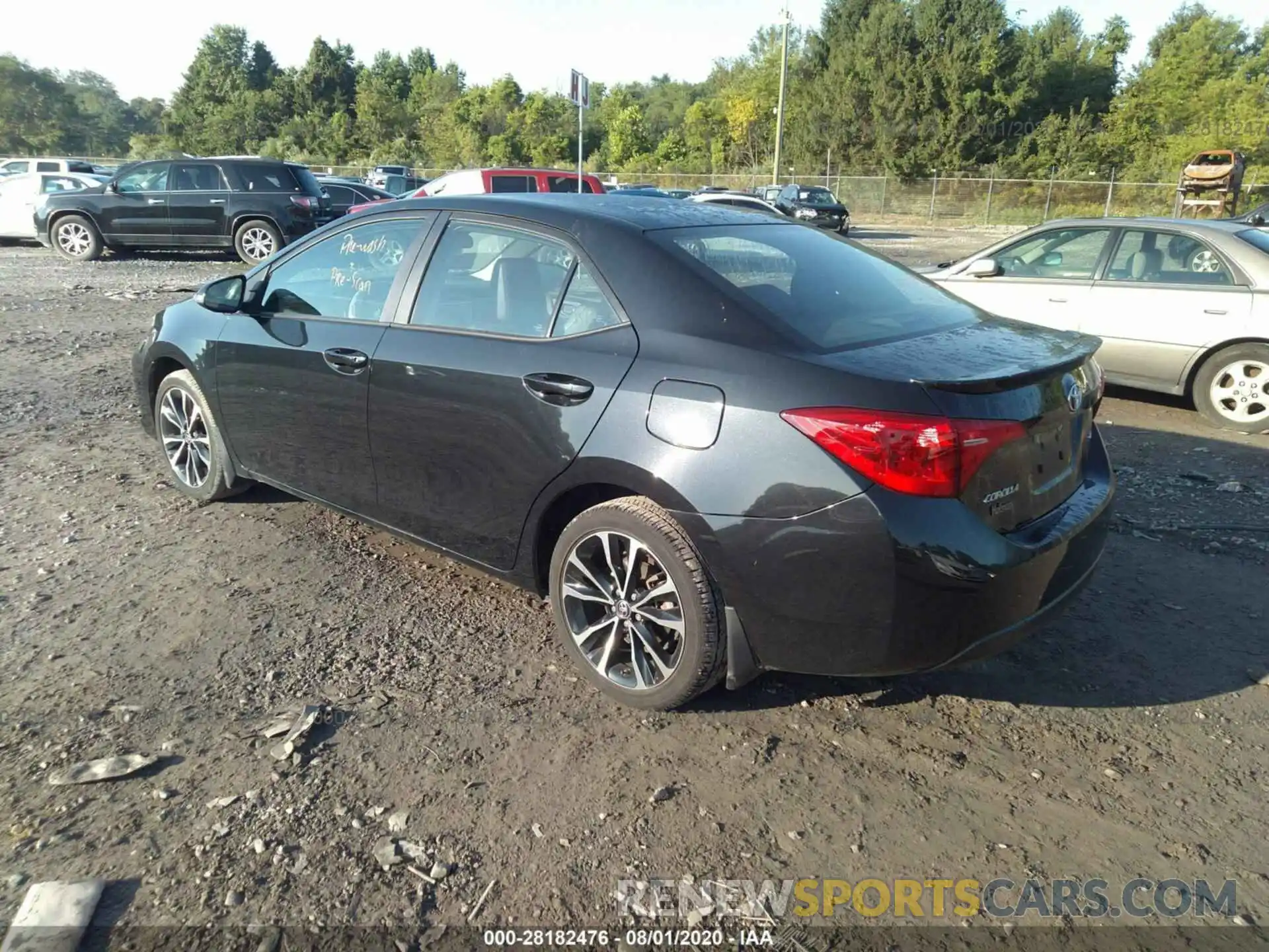 3 Photograph of a damaged car 2T1BURHE4KC166578 TOYOTA COROLLA 2019