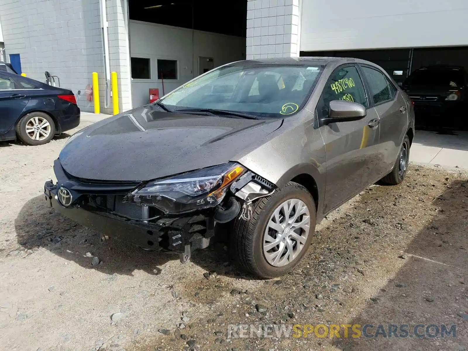 2 Photograph of a damaged car 2T1BURHE4KC166757 TOYOTA COROLLA 2019