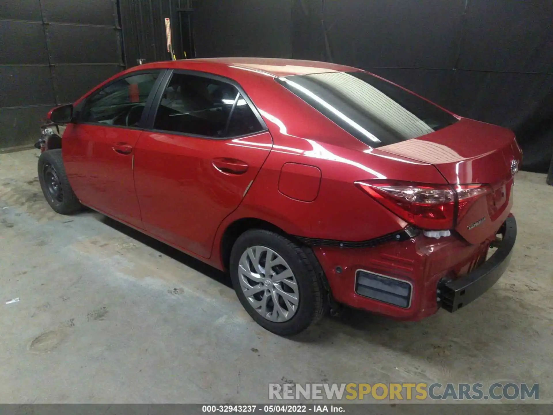 3 Photograph of a damaged car 2T1BURHE4KC167441 TOYOTA COROLLA 2019