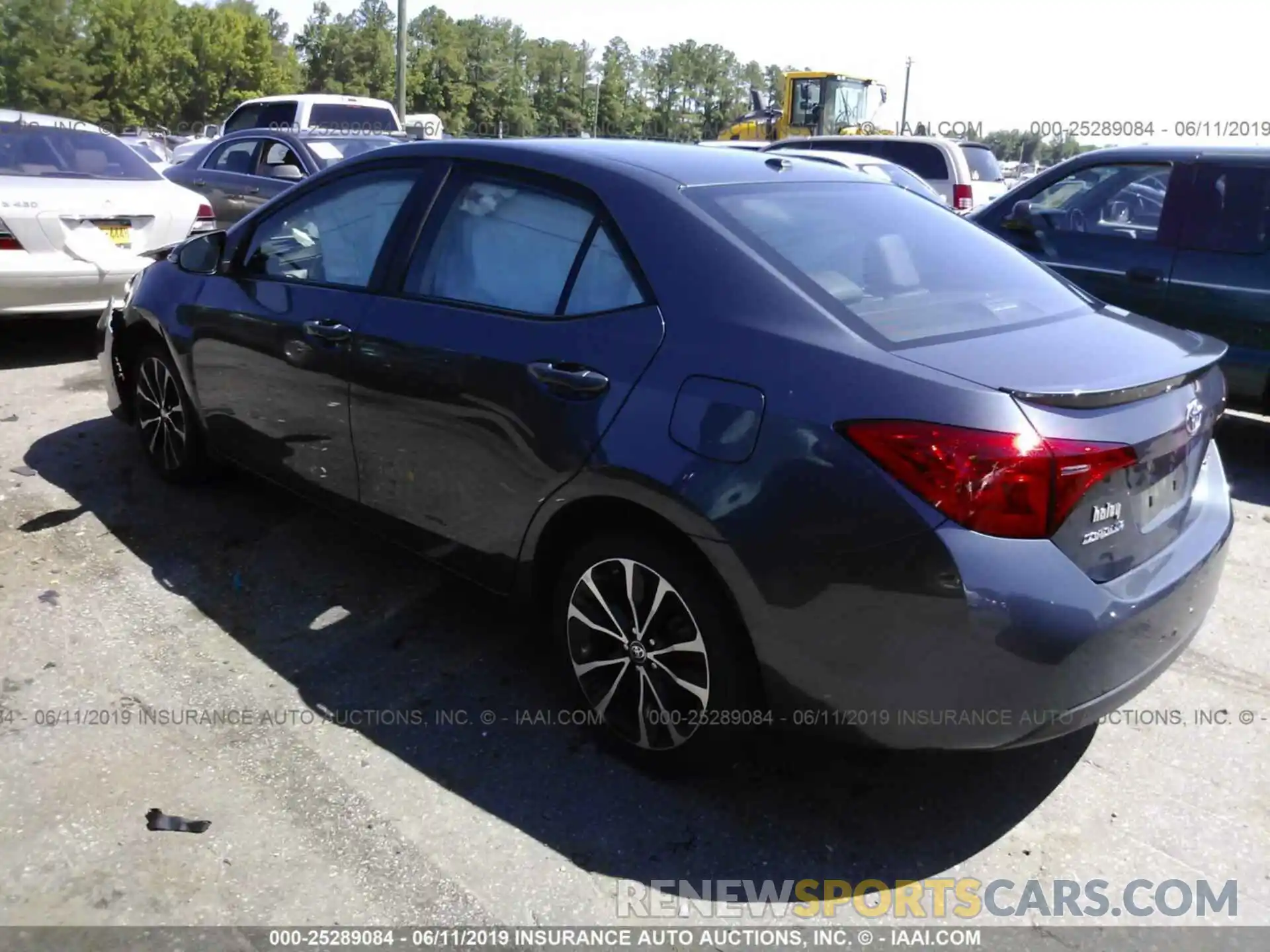 3 Photograph of a damaged car 2T1BURHE4KC167519 TOYOTA COROLLA 2019