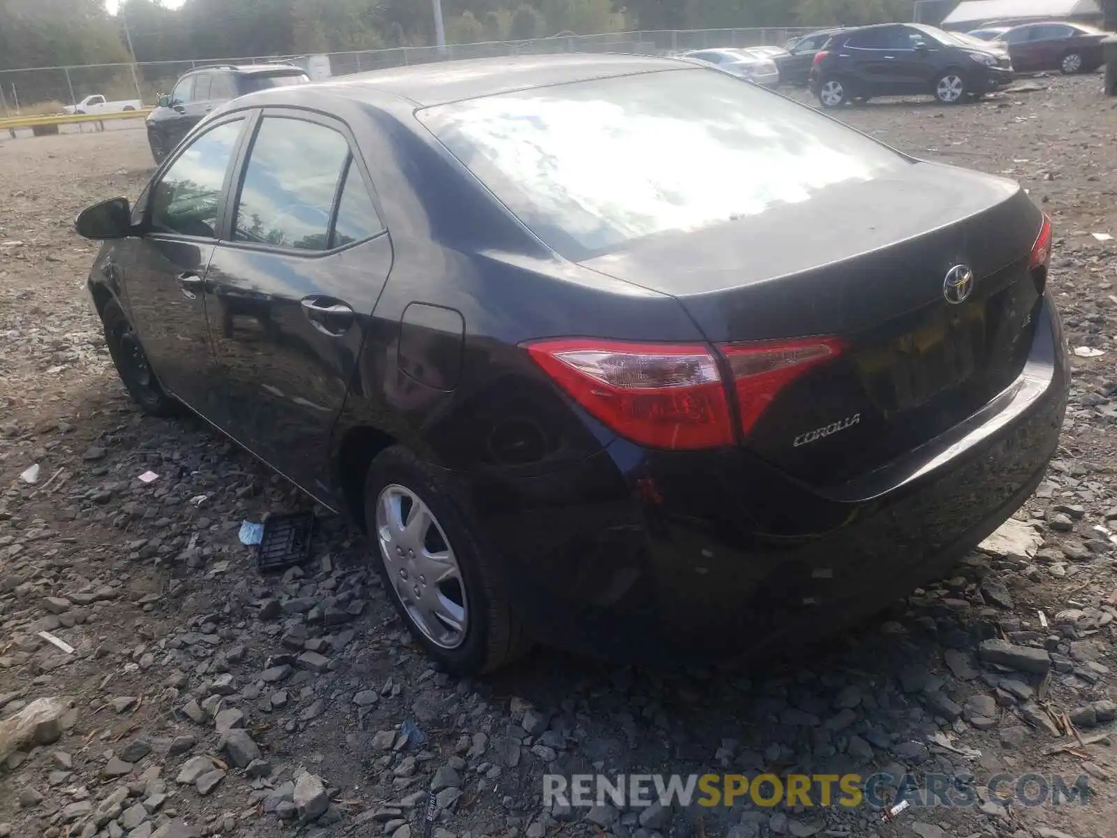 3 Photograph of a damaged car 2T1BURHE4KC169237 TOYOTA COROLLA 2019