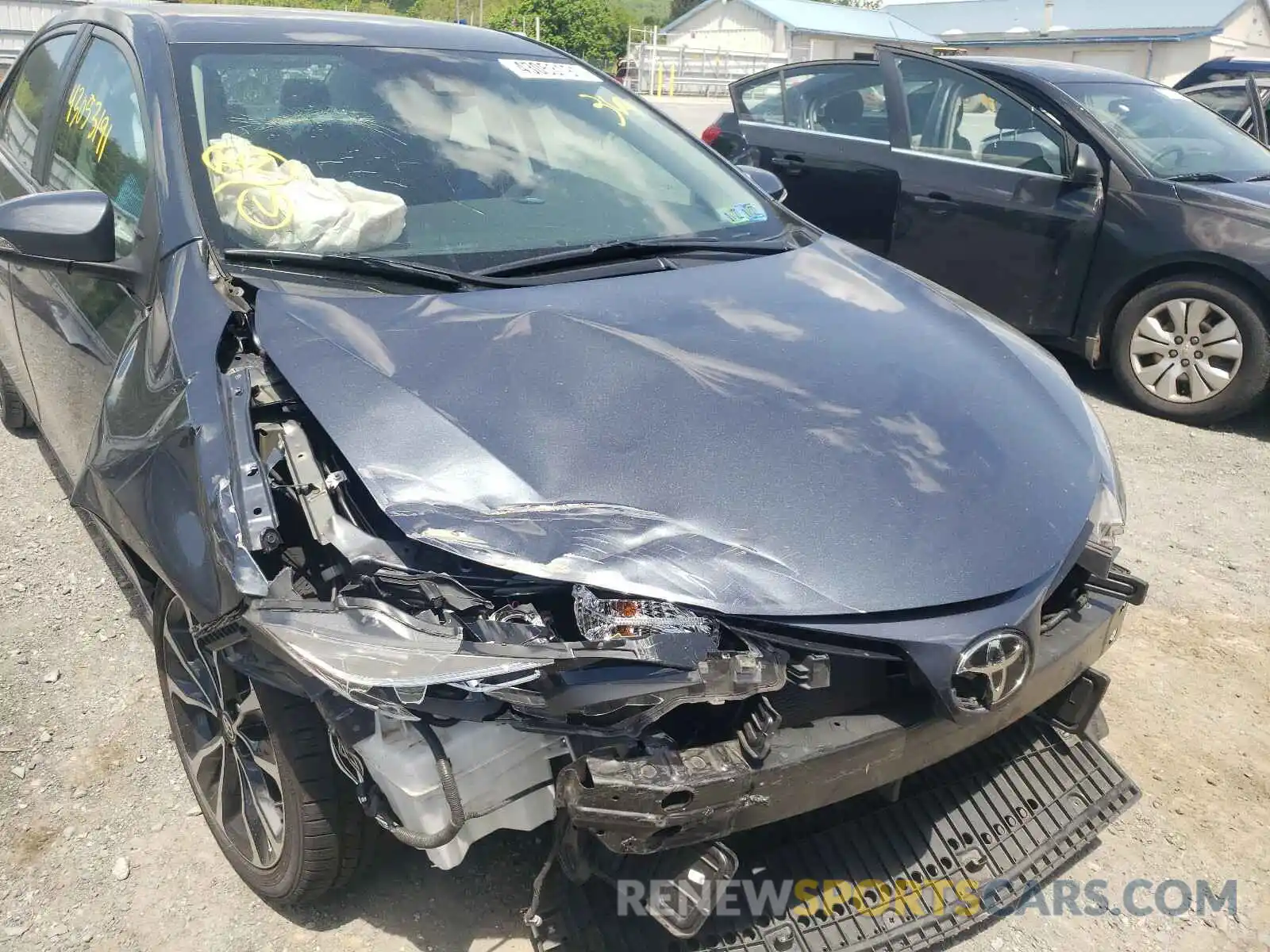 9 Photograph of a damaged car 2T1BURHE4KC169710 TOYOTA COROLLA 2019