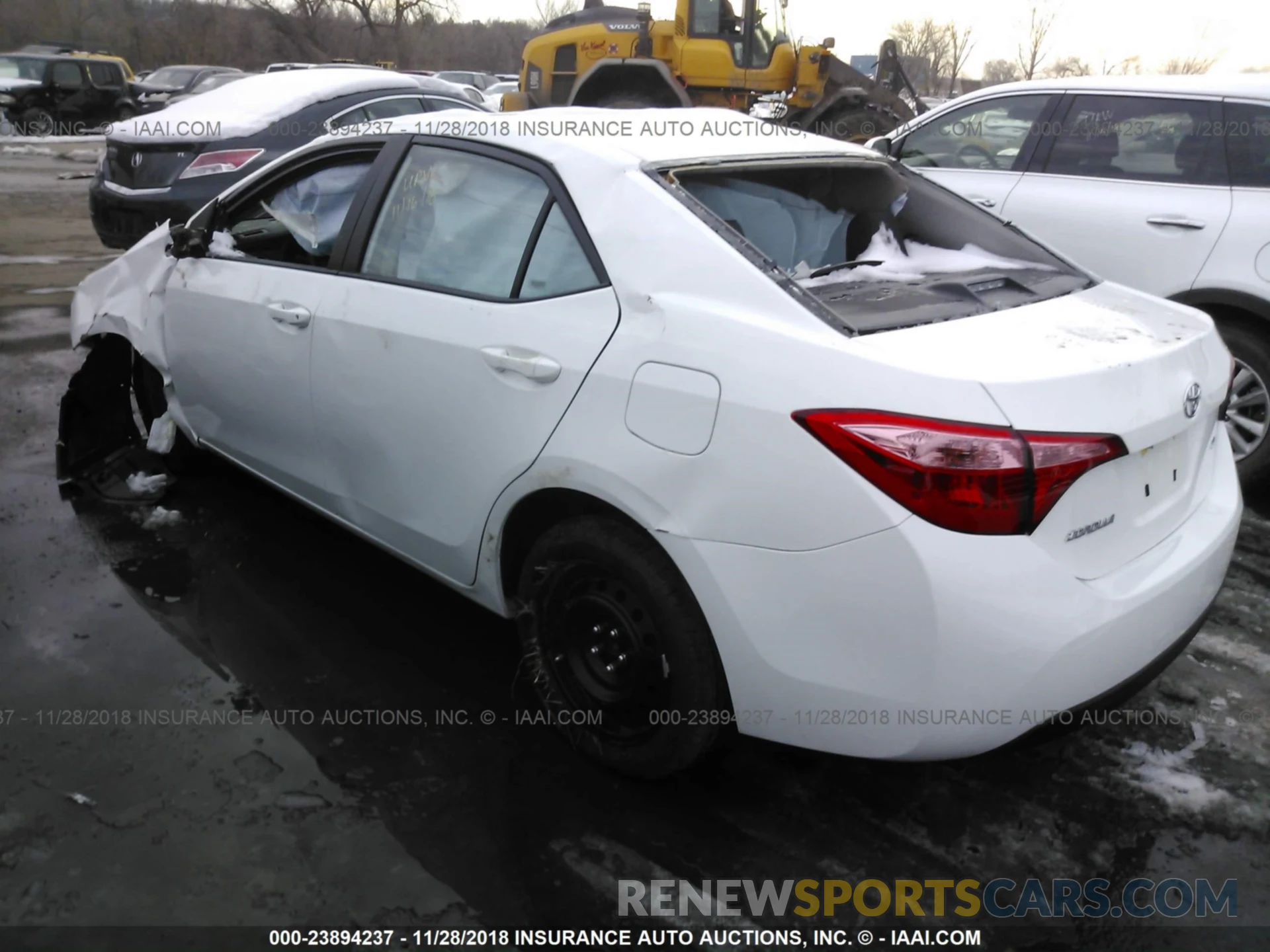 3 Photograph of a damaged car 2T1BURHE4KC169951 TOYOTA COROLLA 2019