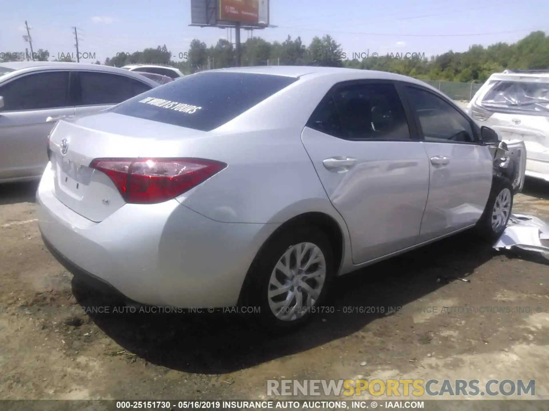 4 Photograph of a damaged car 2T1BURHE4KC171165 TOYOTA COROLLA 2019