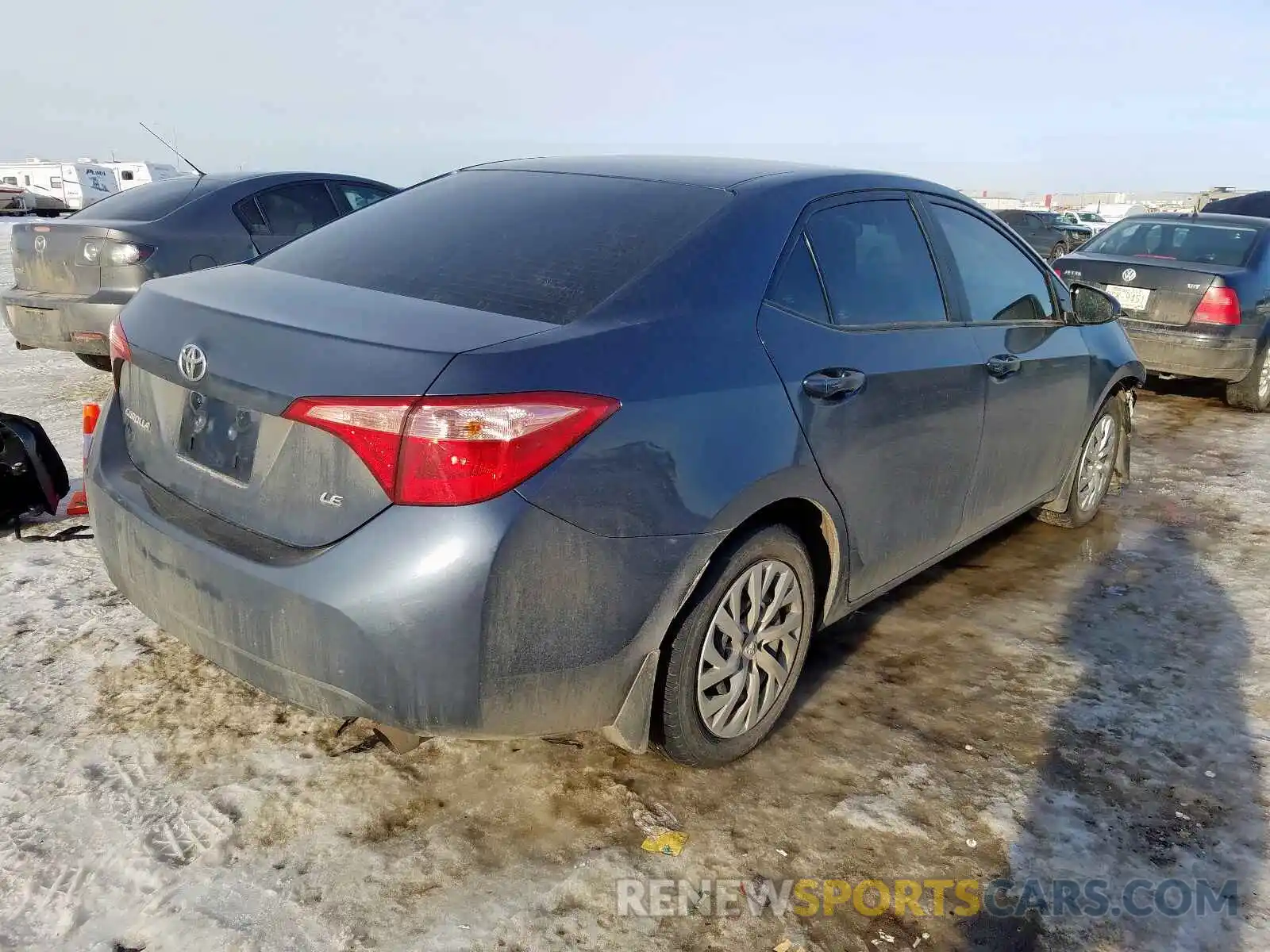 4 Photograph of a damaged car 2T1BURHE4KC171232 TOYOTA COROLLA 2019