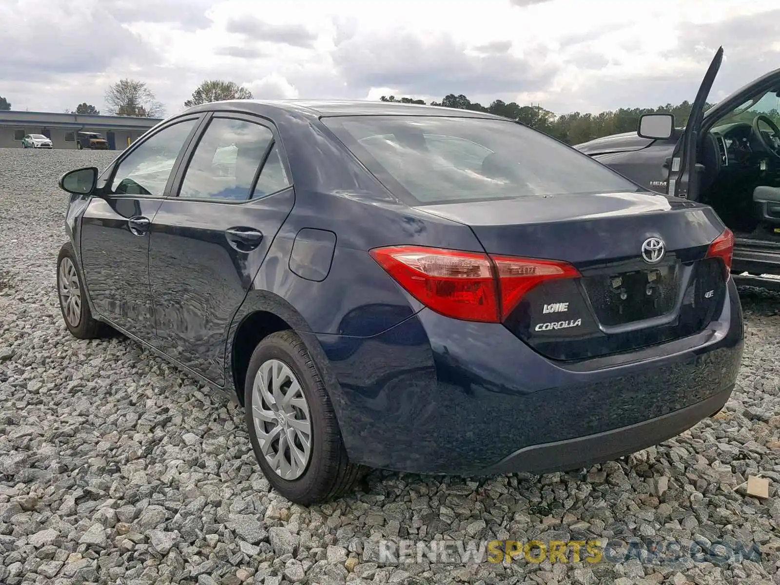 3 Photograph of a damaged car 2T1BURHE4KC171389 TOYOTA COROLLA 2019