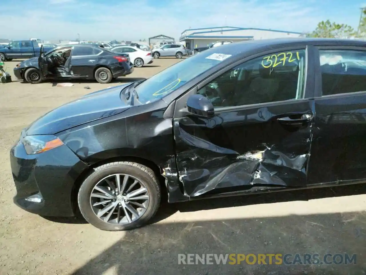 9 Photograph of a damaged car 2T1BURHE4KC172591 TOYOTA COROLLA 2019