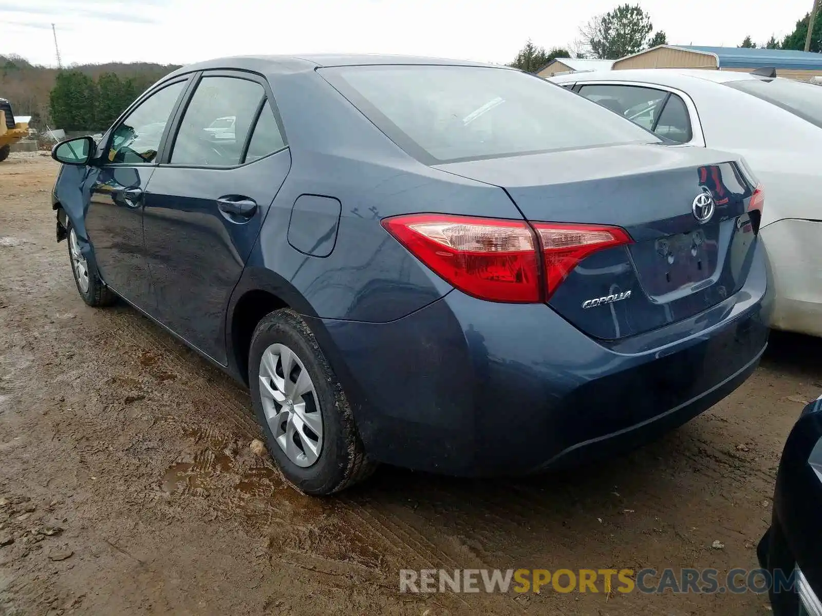 3 Photograph of a damaged car 2T1BURHE4KC173658 TOYOTA COROLLA 2019