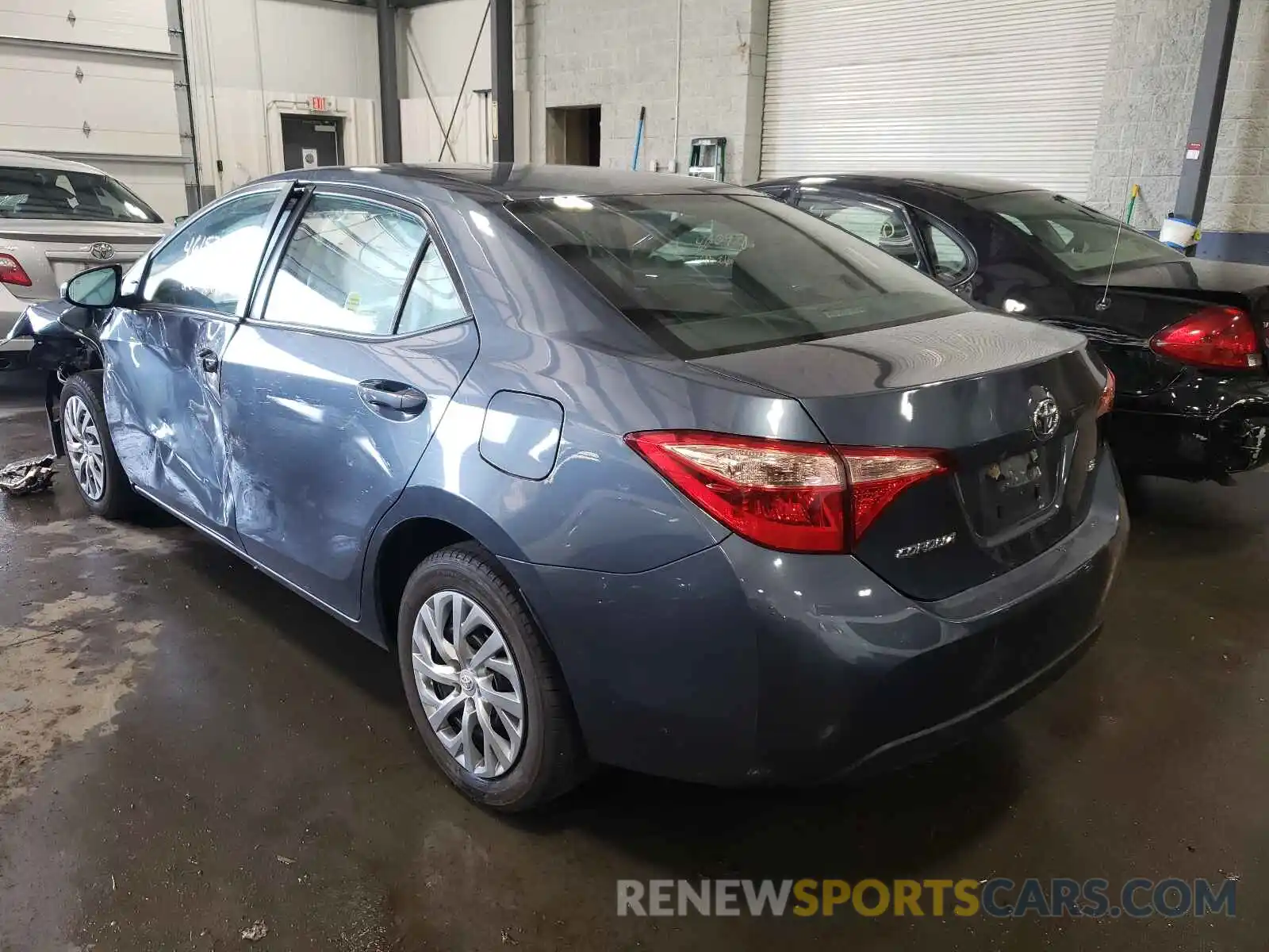 3 Photograph of a damaged car 2T1BURHE4KC173806 TOYOTA COROLLA 2019