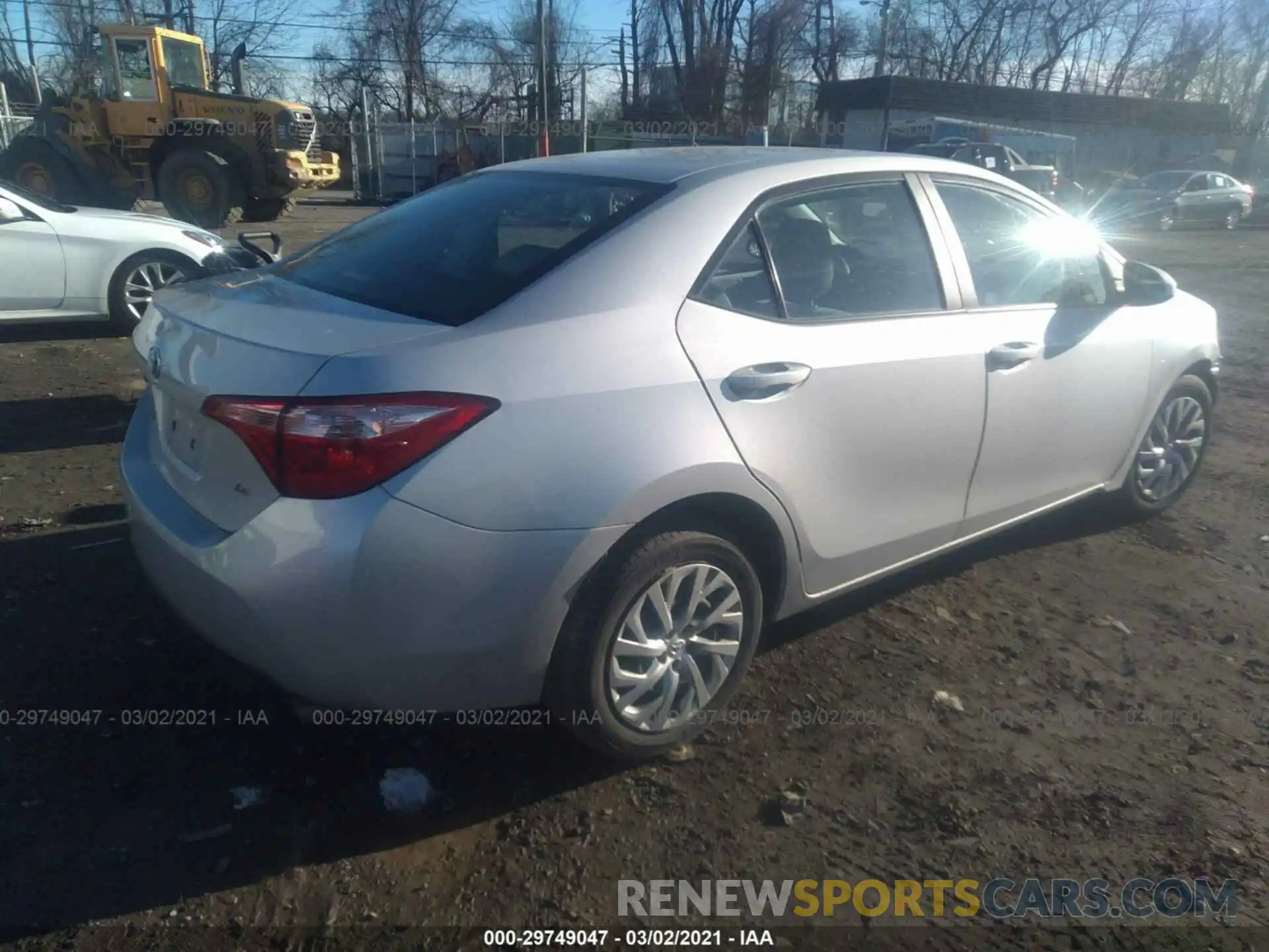 4 Photograph of a damaged car 2T1BURHE4KC174017 TOYOTA COROLLA 2019