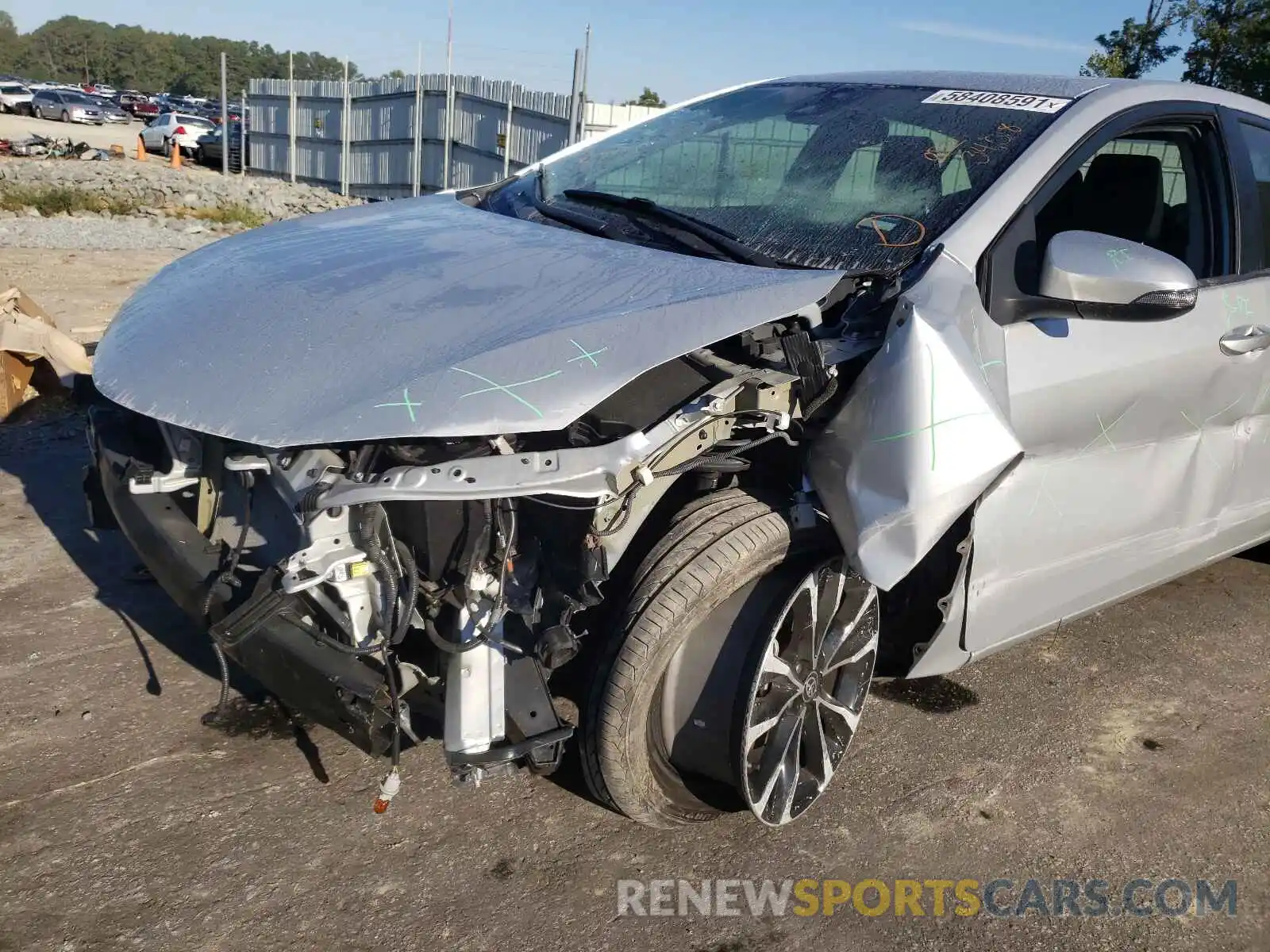 9 Photograph of a damaged car 2T1BURHE4KC174129 TOYOTA COROLLA 2019