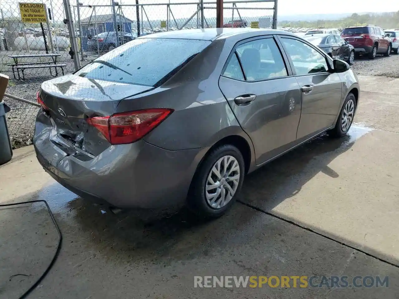 4 Photograph of a damaged car 2T1BURHE4KC174633 TOYOTA COROLLA 2019