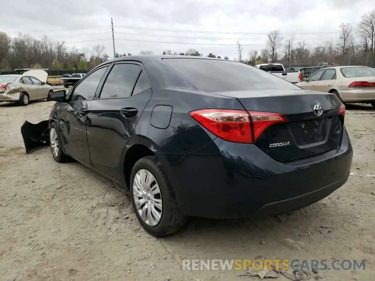 3 Photograph of a damaged car 2T1BURHE4KC174681 TOYOTA COROLLA 2019