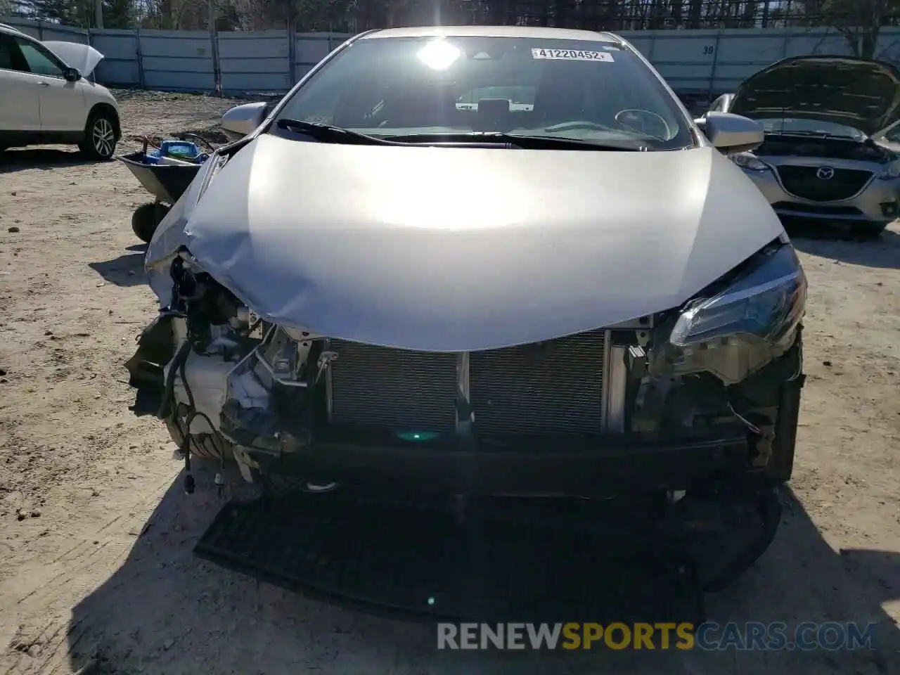 9 Photograph of a damaged car 2T1BURHE4KC174731 TOYOTA COROLLA 2019