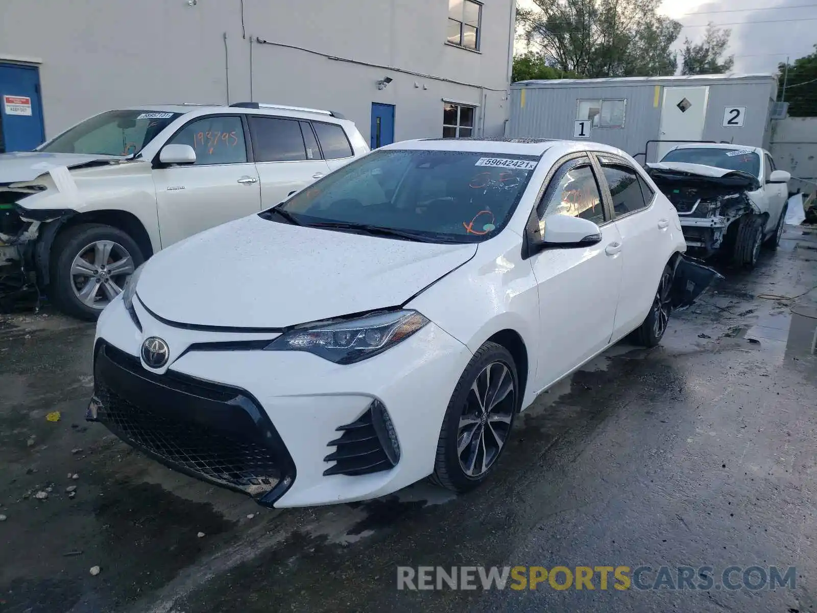 2 Photograph of a damaged car 2T1BURHE4KC174874 TOYOTA COROLLA 2019