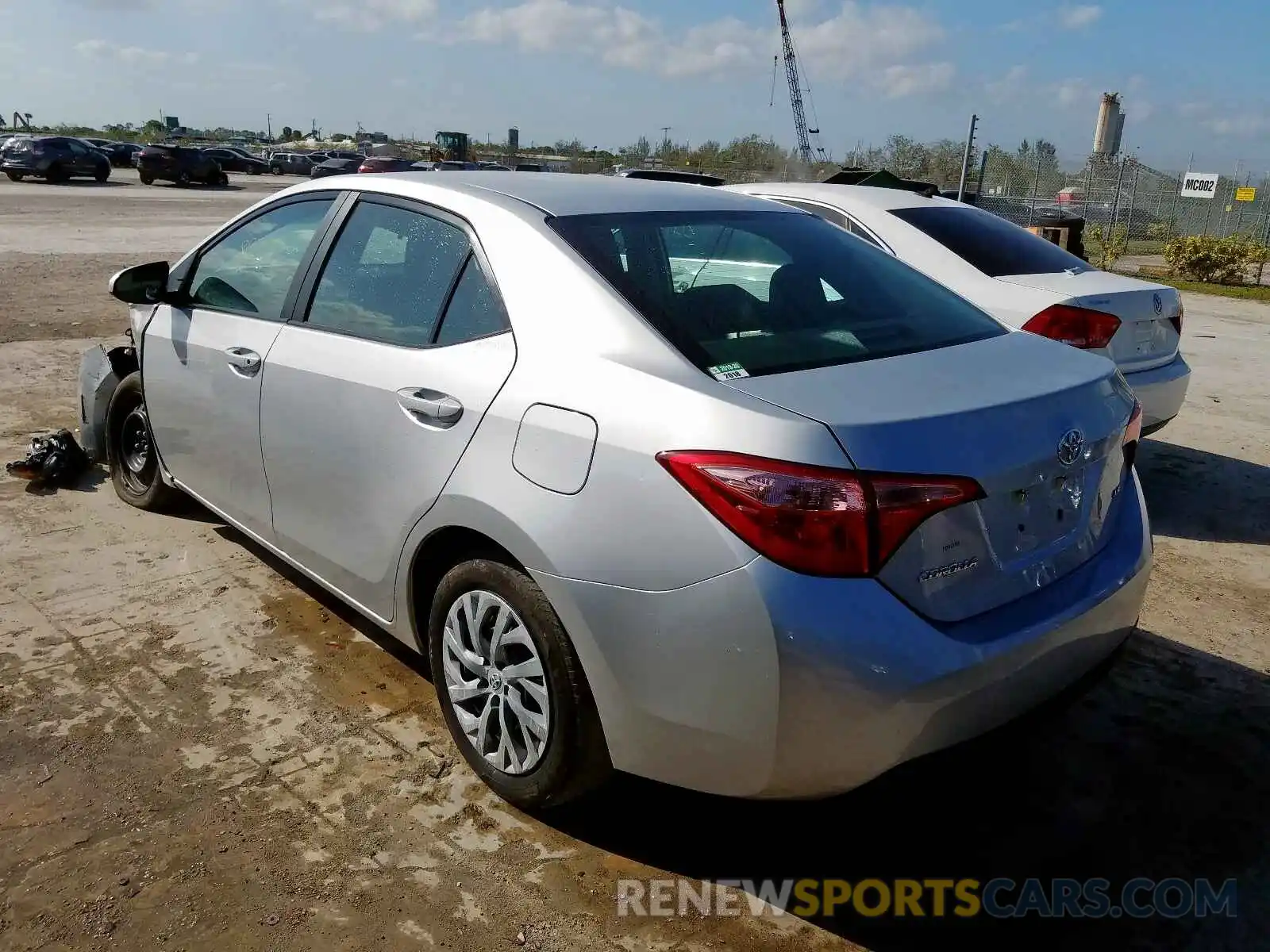 3 Photograph of a damaged car 2T1BURHE4KC175071 TOYOTA COROLLA 2019