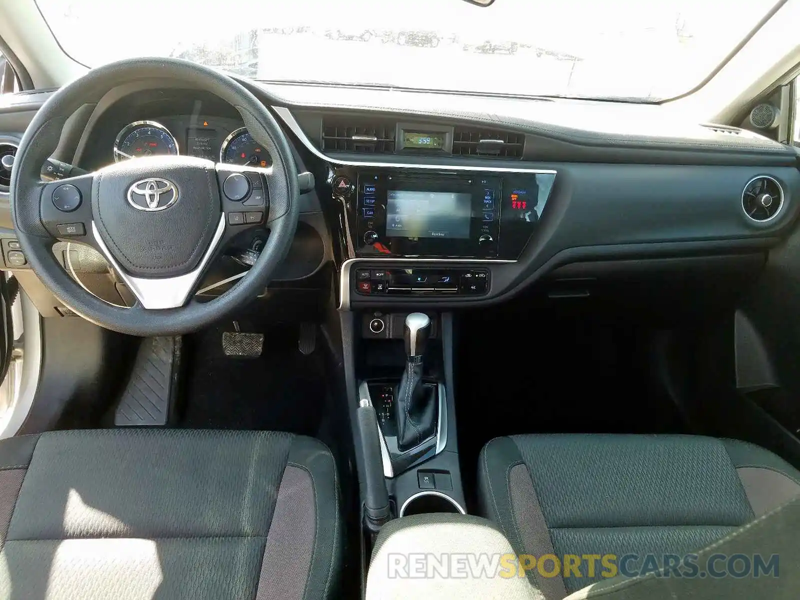 9 Фотография поврежденного автомобиля 2T1BURHE4KC175071 TOYOTA COROLLA 2019