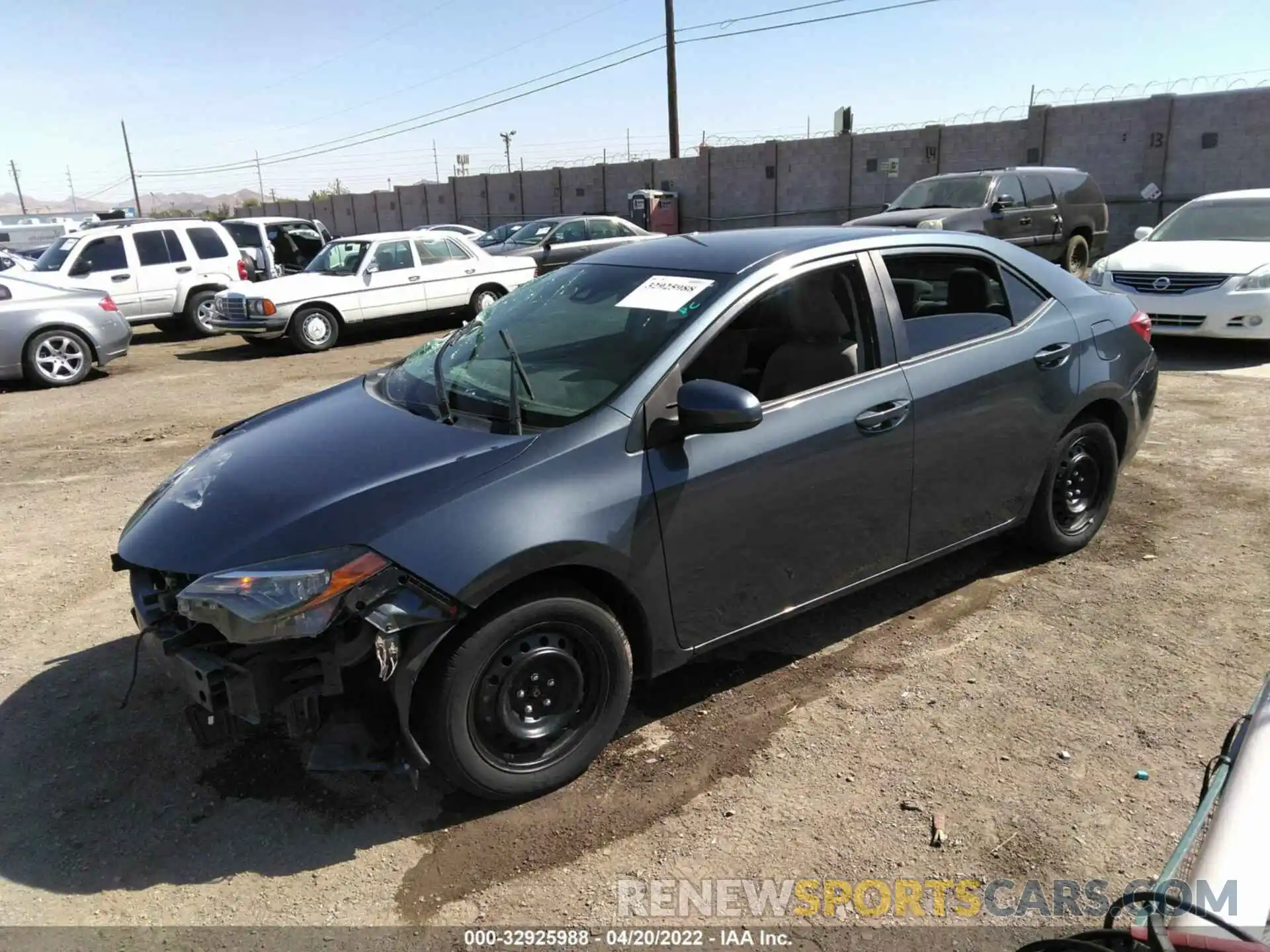 2 Photograph of a damaged car 2T1BURHE4KC175104 TOYOTA COROLLA 2019