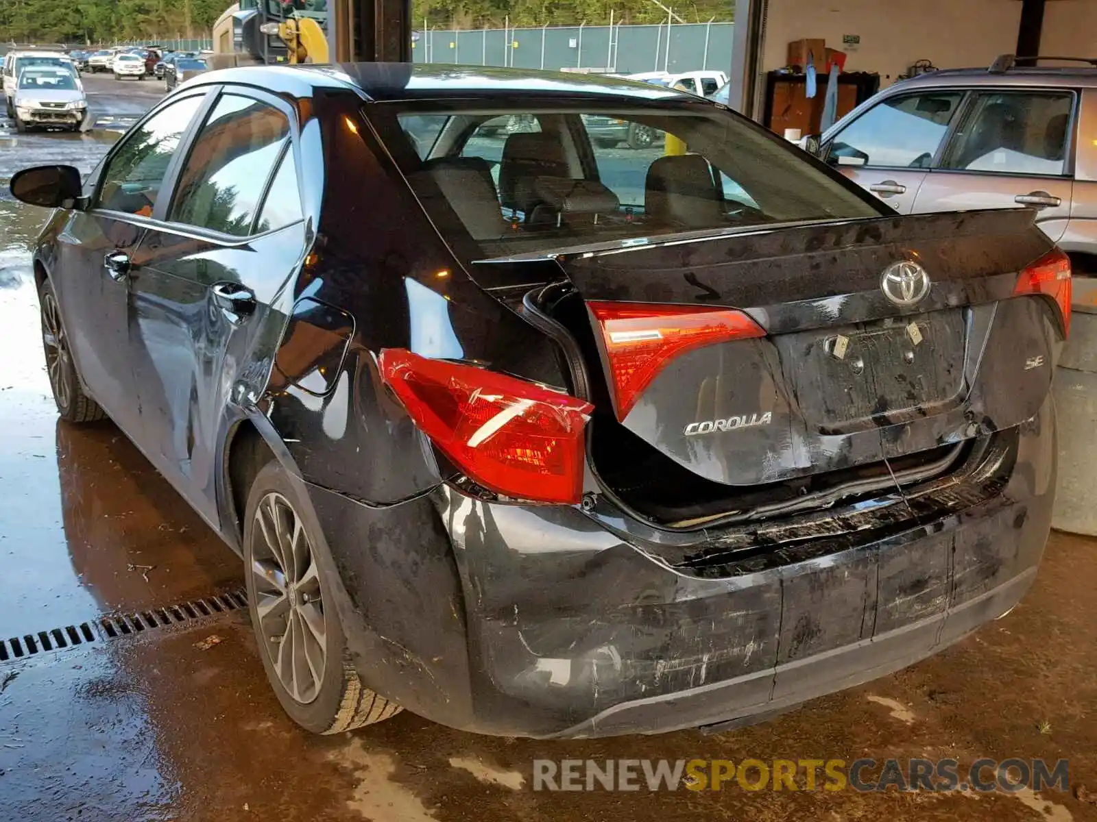 3 Photograph of a damaged car 2T1BURHE4KC176642 TOYOTA COROLLA 2019