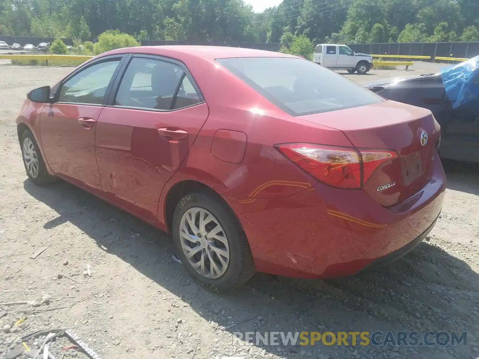 3 Photograph of a damaged car 2T1BURHE4KC176897 TOYOTA COROLLA 2019