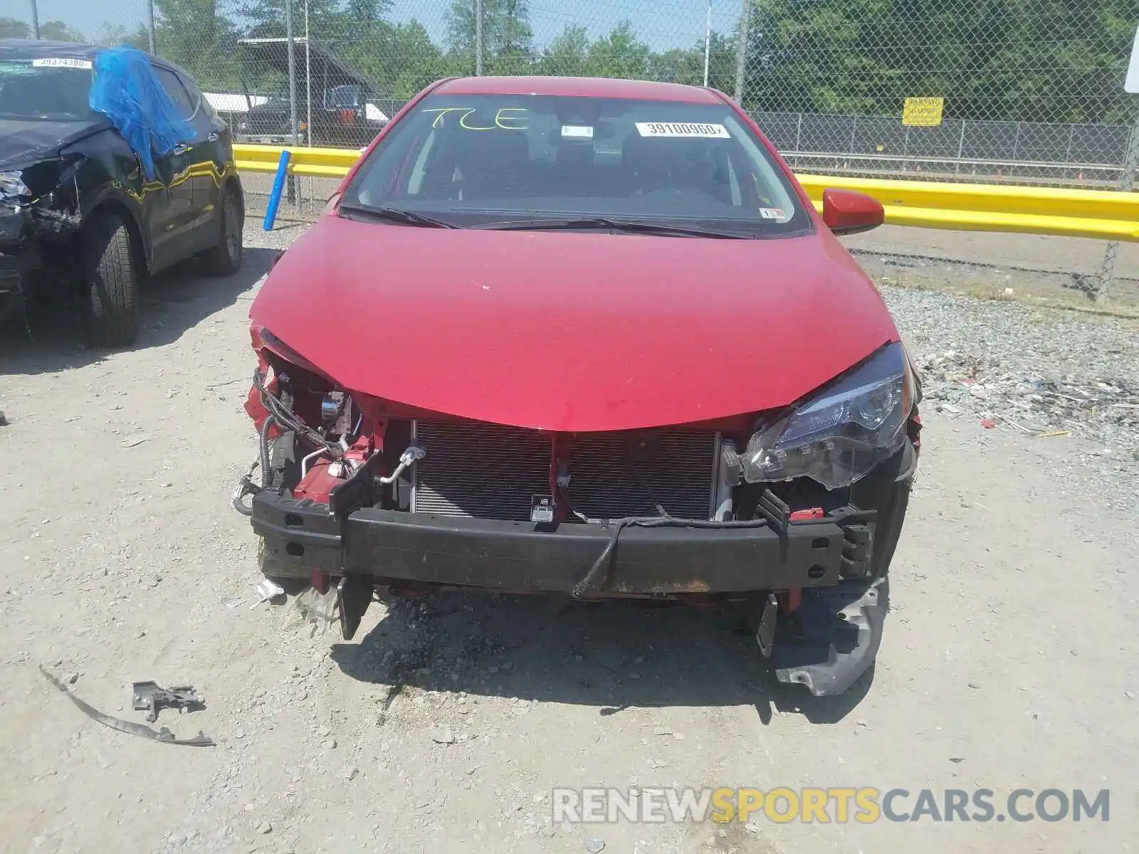 9 Photograph of a damaged car 2T1BURHE4KC176897 TOYOTA COROLLA 2019