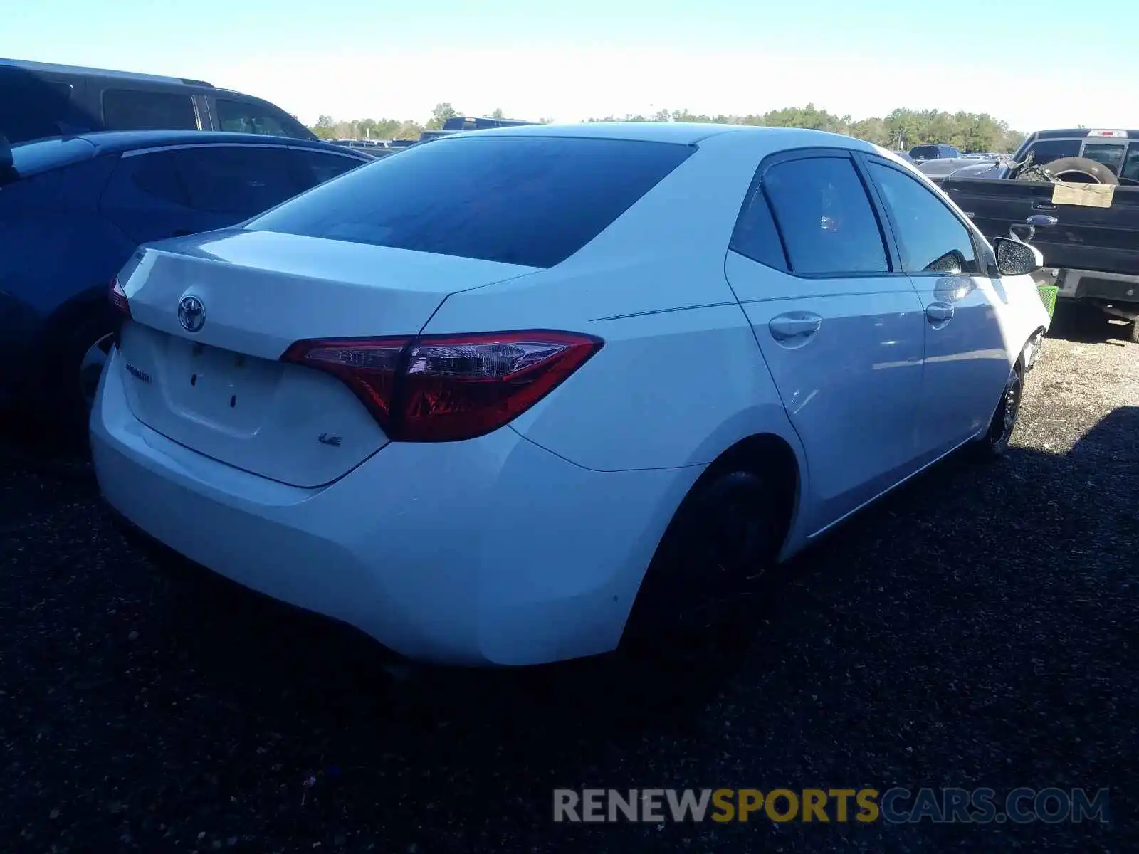 4 Photograph of a damaged car 2T1BURHE4KC177693 TOYOTA COROLLA 2019