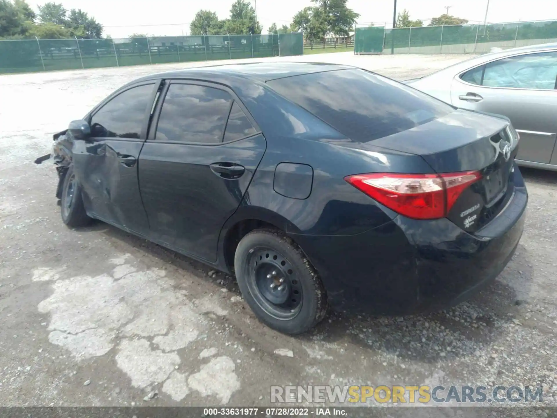 3 Photograph of a damaged car 2T1BURHE4KC178035 TOYOTA COROLLA 2019