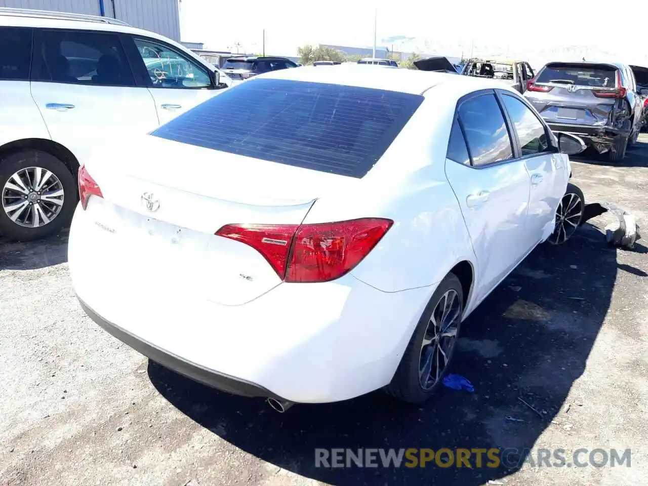 4 Photograph of a damaged car 2T1BURHE4KC178598 TOYOTA COROLLA 2019