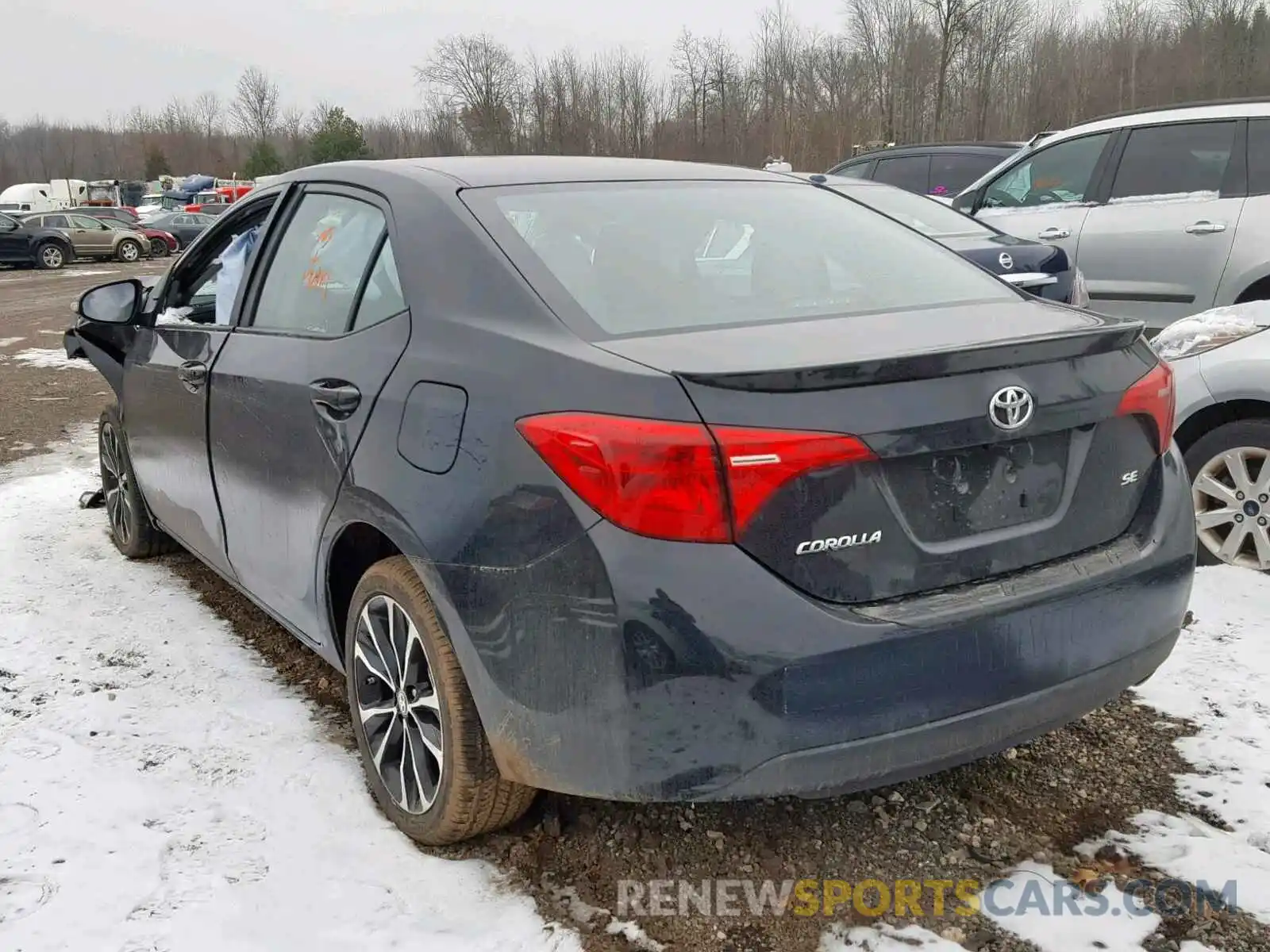 3 Photograph of a damaged car 2T1BURHE4KC179136 TOYOTA COROLLA 2019