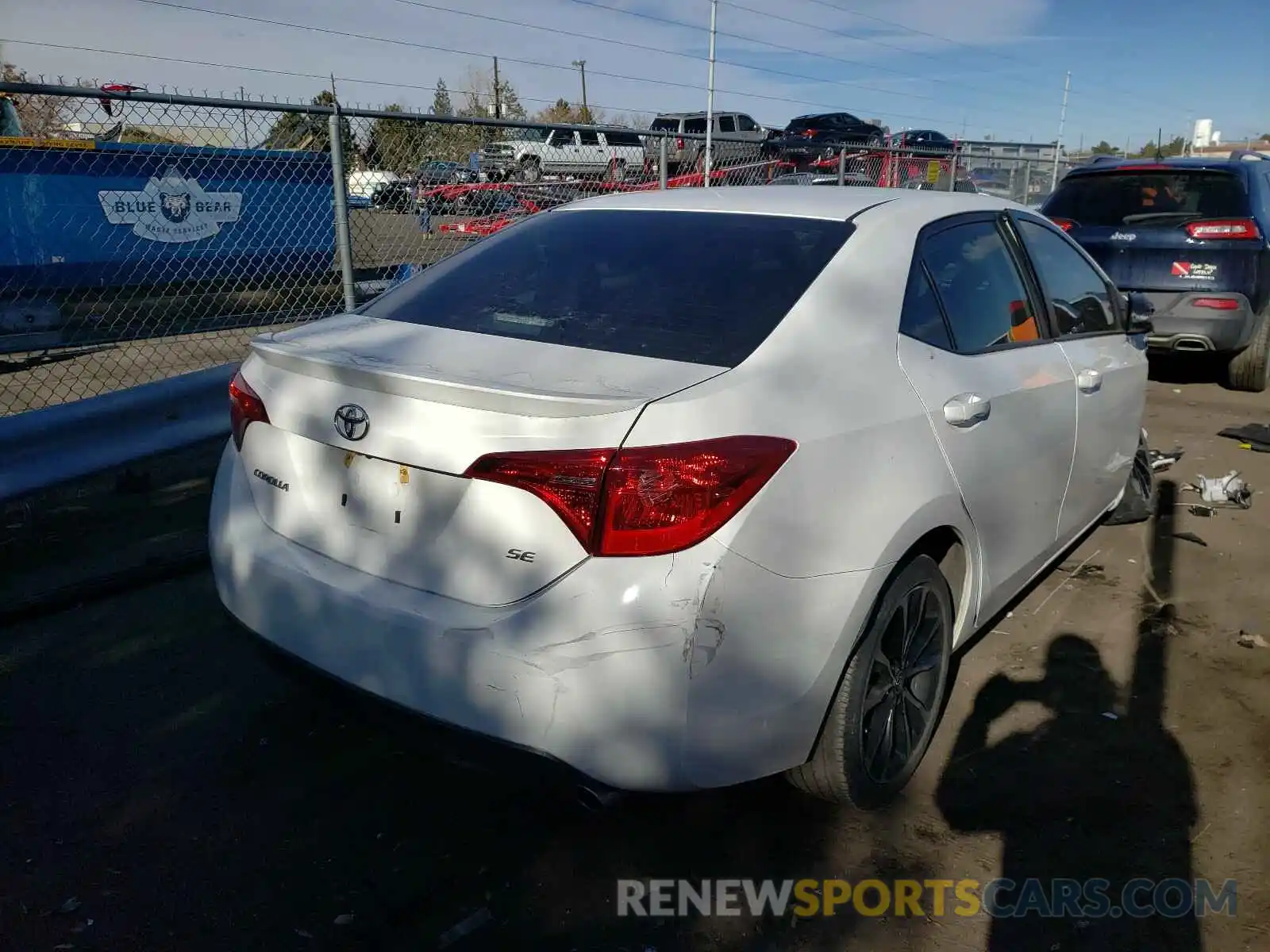 4 Photograph of a damaged car 2T1BURHE4KC179556 TOYOTA COROLLA 2019