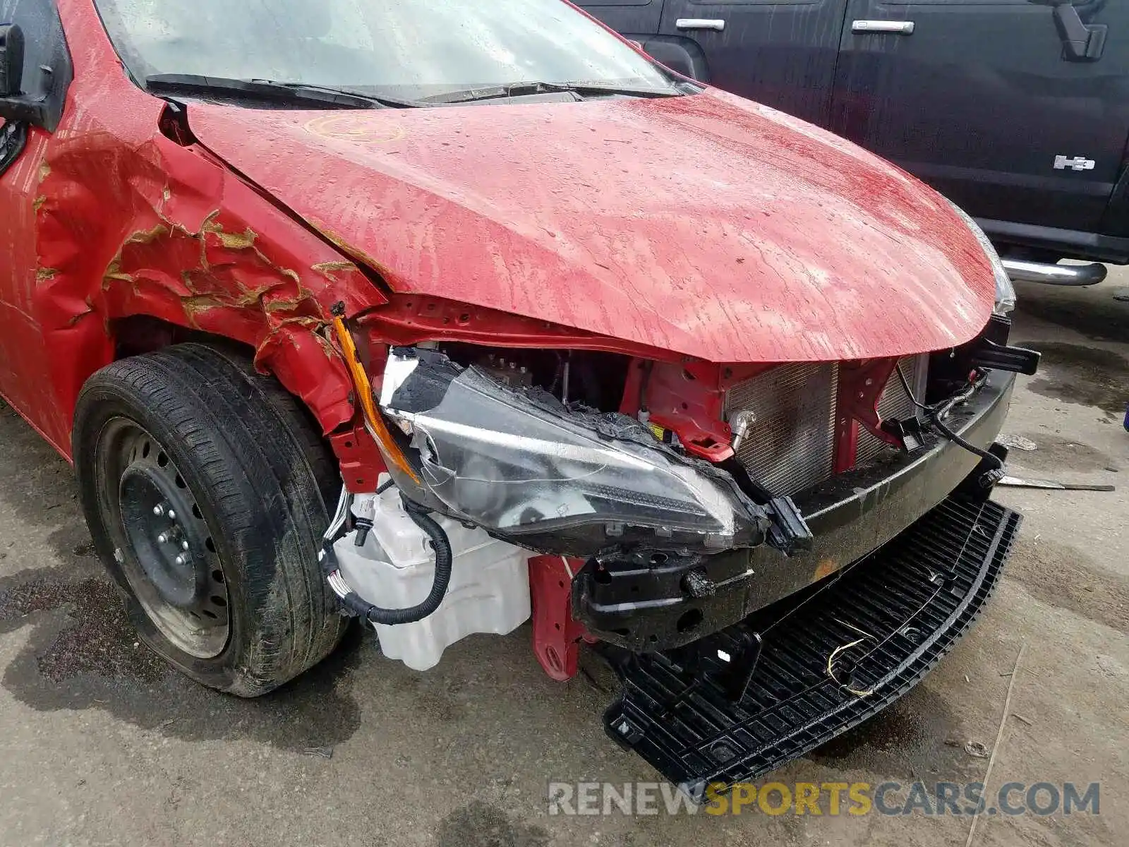 9 Photograph of a damaged car 2T1BURHE4KC180156 TOYOTA COROLLA 2019