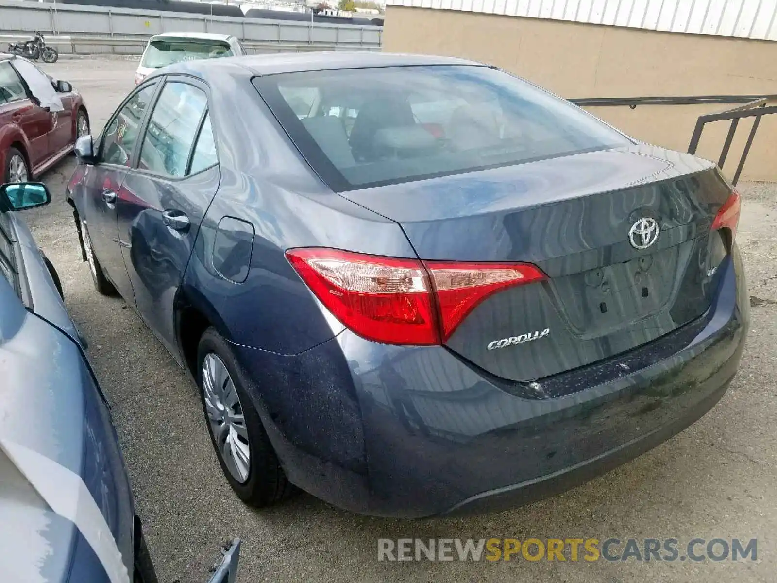 3 Photograph of a damaged car 2T1BURHE4KC180268 TOYOTA COROLLA 2019