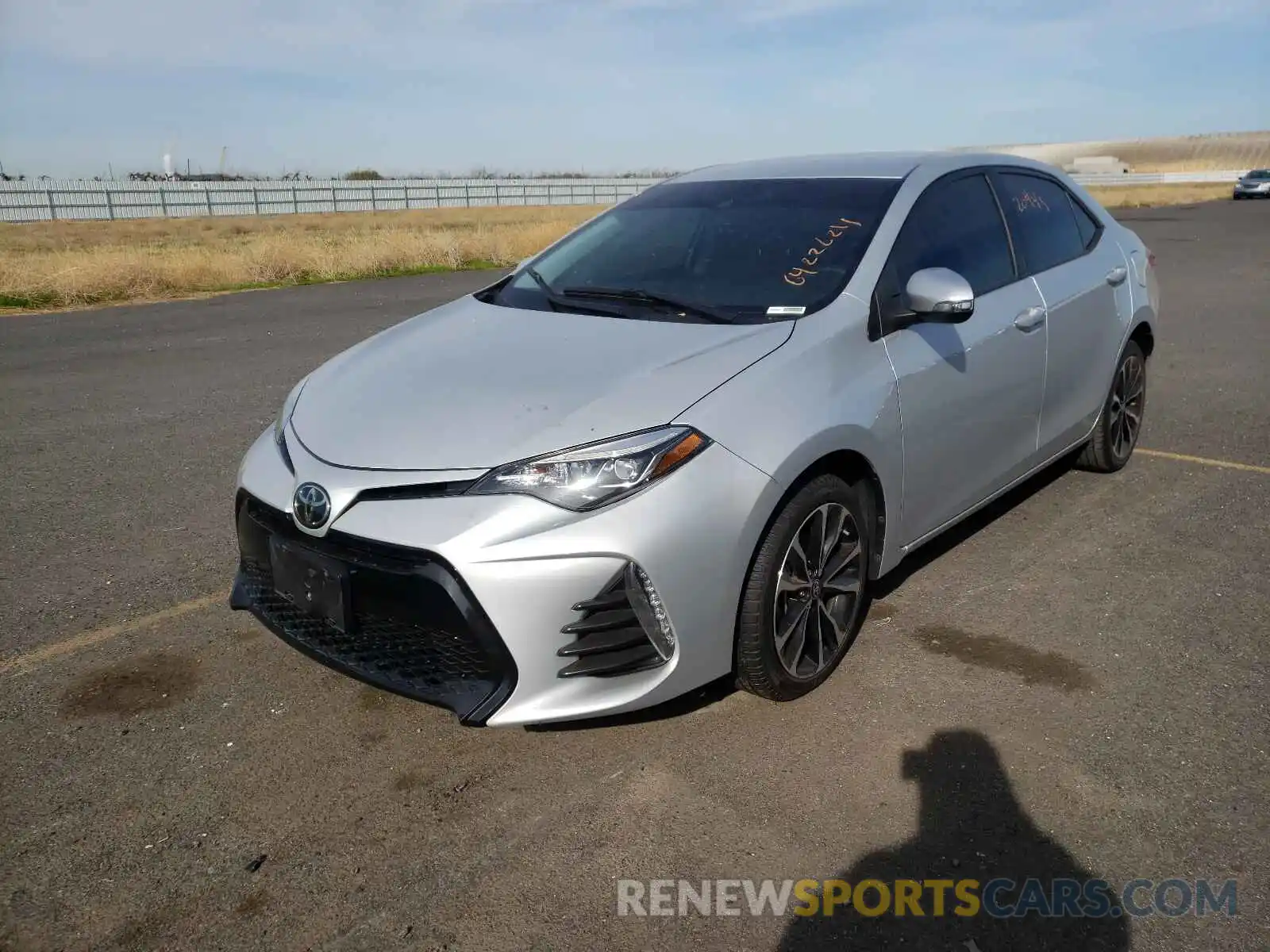 2 Photograph of a damaged car 2T1BURHE4KC180836 TOYOTA COROLLA 2019