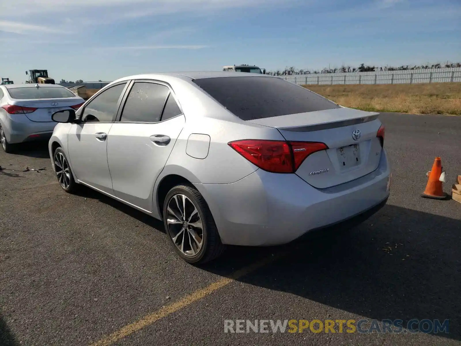 3 Photograph of a damaged car 2T1BURHE4KC180836 TOYOTA COROLLA 2019