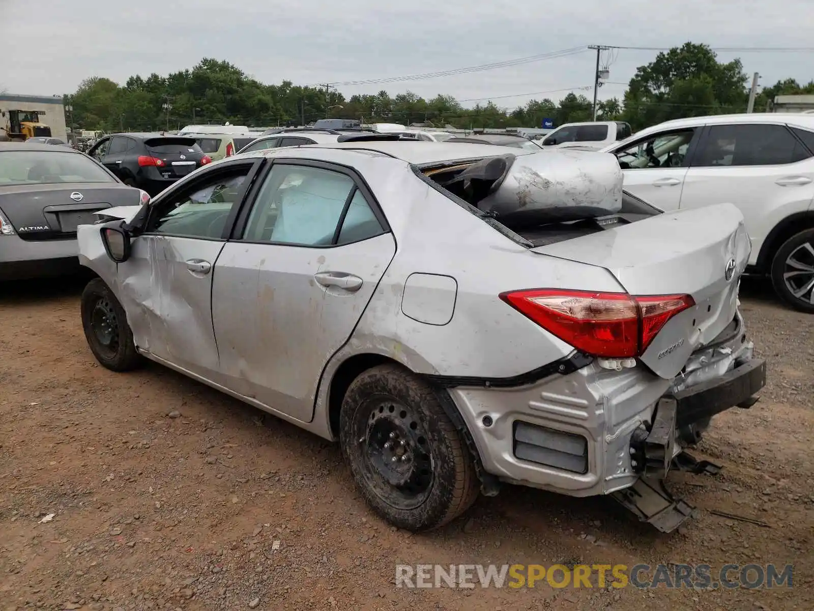 3 Photograph of a damaged car 2T1BURHE4KC180951 TOYOTA COROLLA 2019