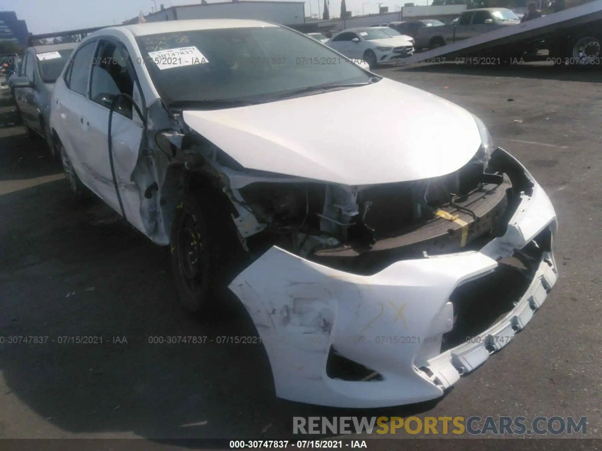 6 Photograph of a damaged car 2T1BURHE4KC180965 TOYOTA COROLLA 2019