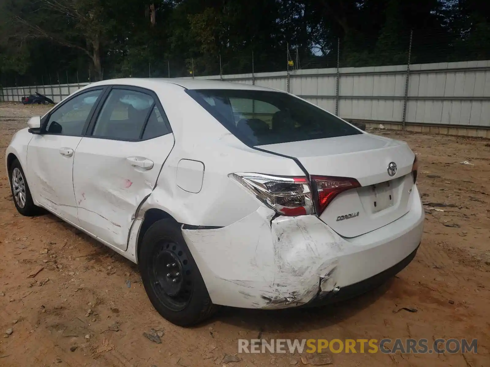 3 Photograph of a damaged car 2T1BURHE4KC181839 TOYOTA COROLLA 2019