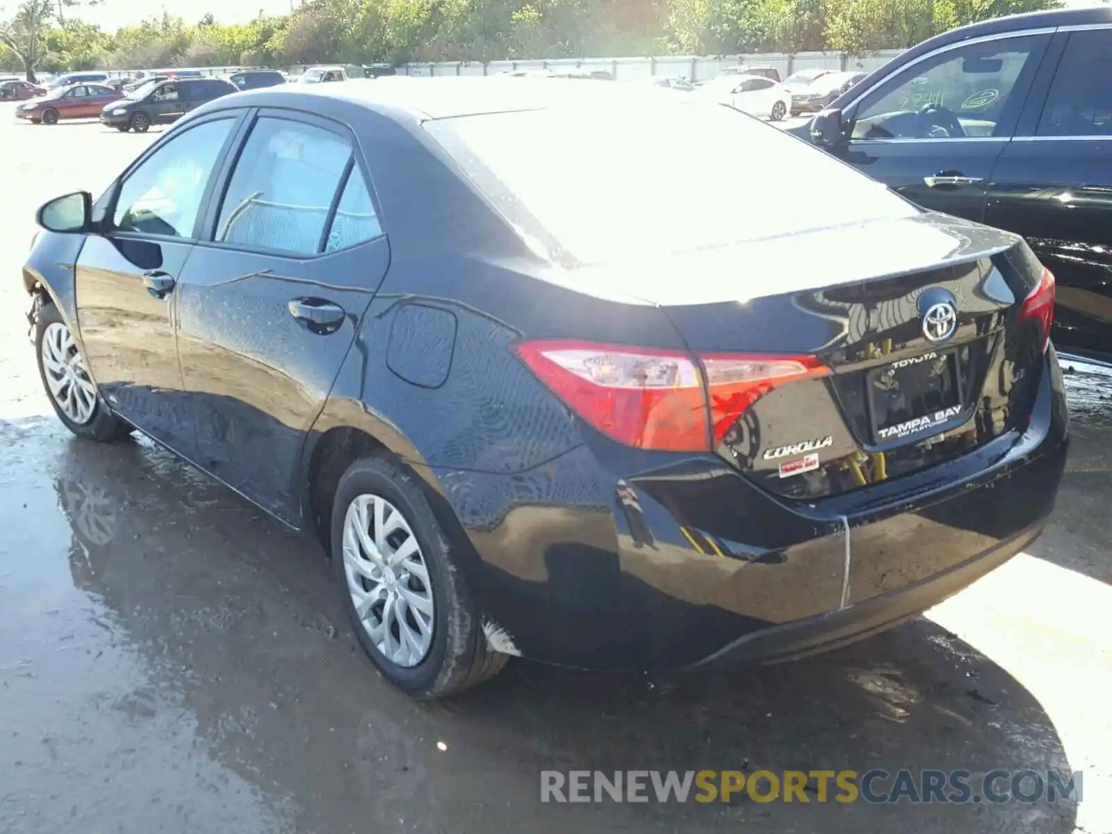 3 Photograph of a damaged car 2T1BURHE4KC182201 TOYOTA COROLLA 2019